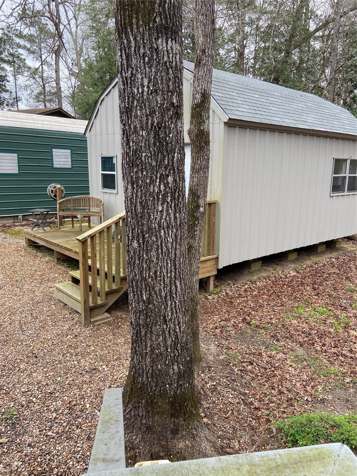 237 E Peterson Loop Property Photo 13
