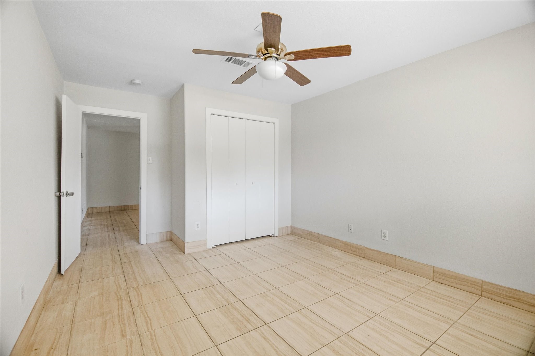 501 Ladd Street Property Photo 14