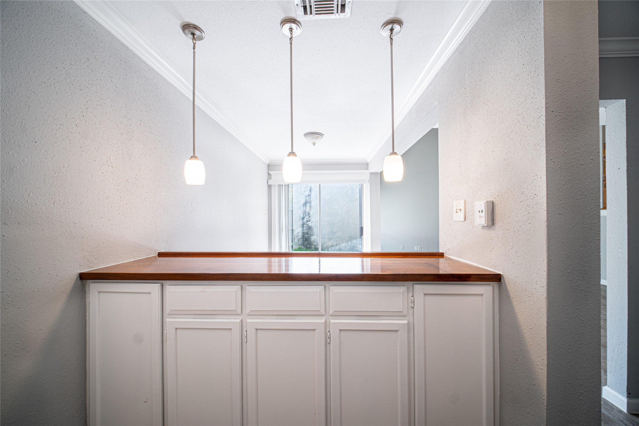 12329 Springcrest Drive Property Photo 6