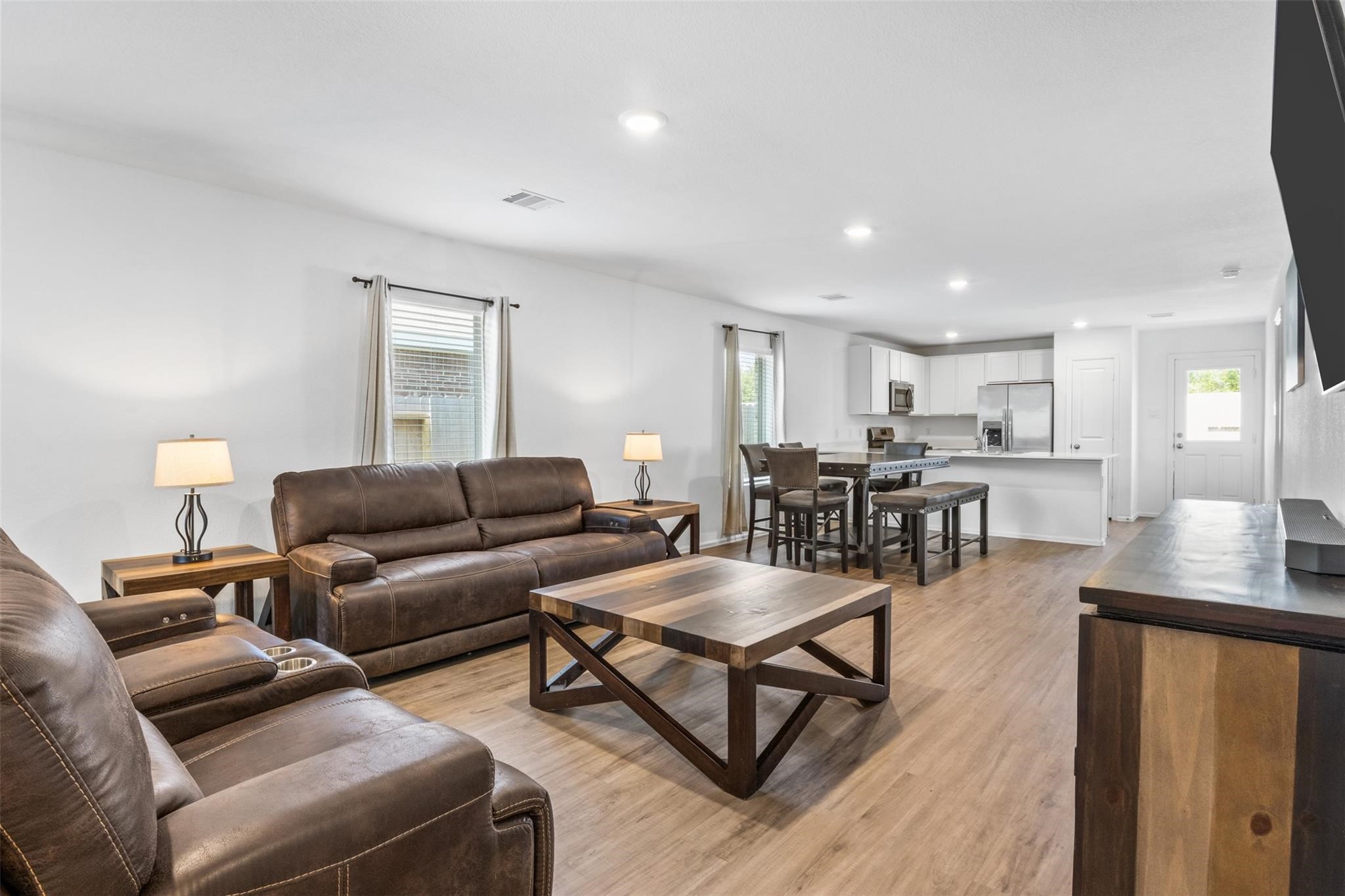 9311 Sierra Point Way Property Photo 1