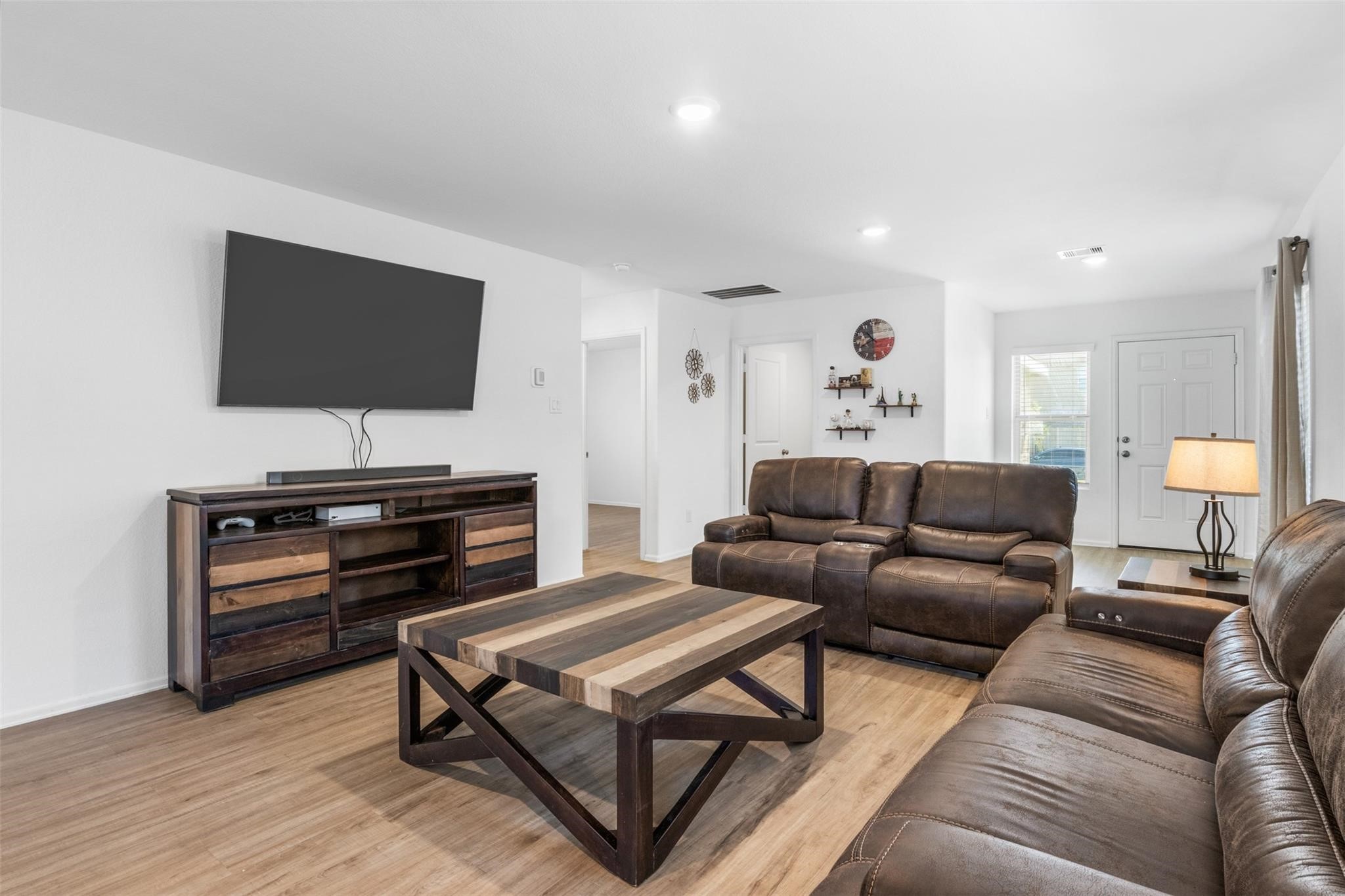 9311 Sierra Point Way Property Photo 6