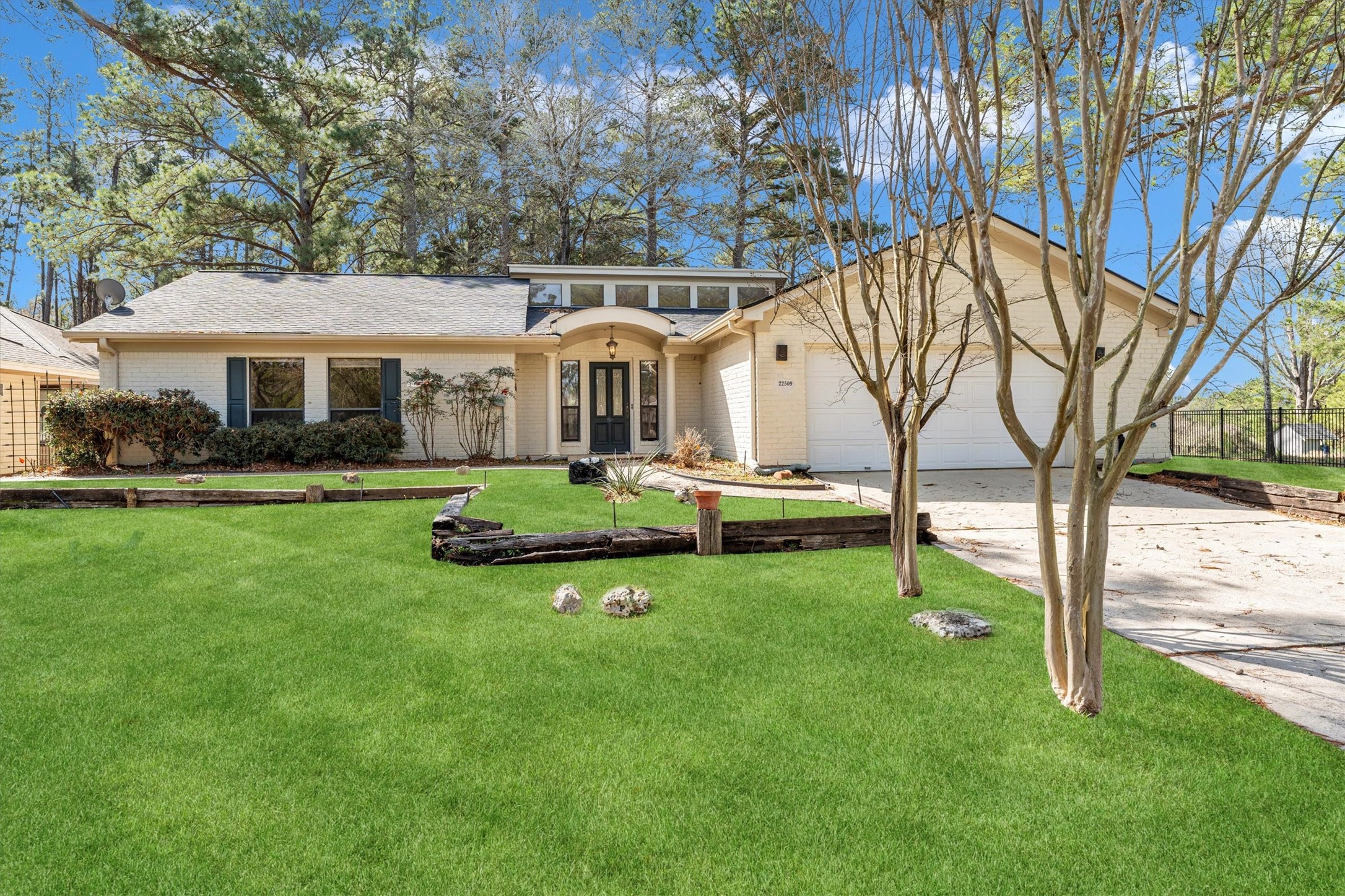 22509 Pebble Beach Way Property Photo