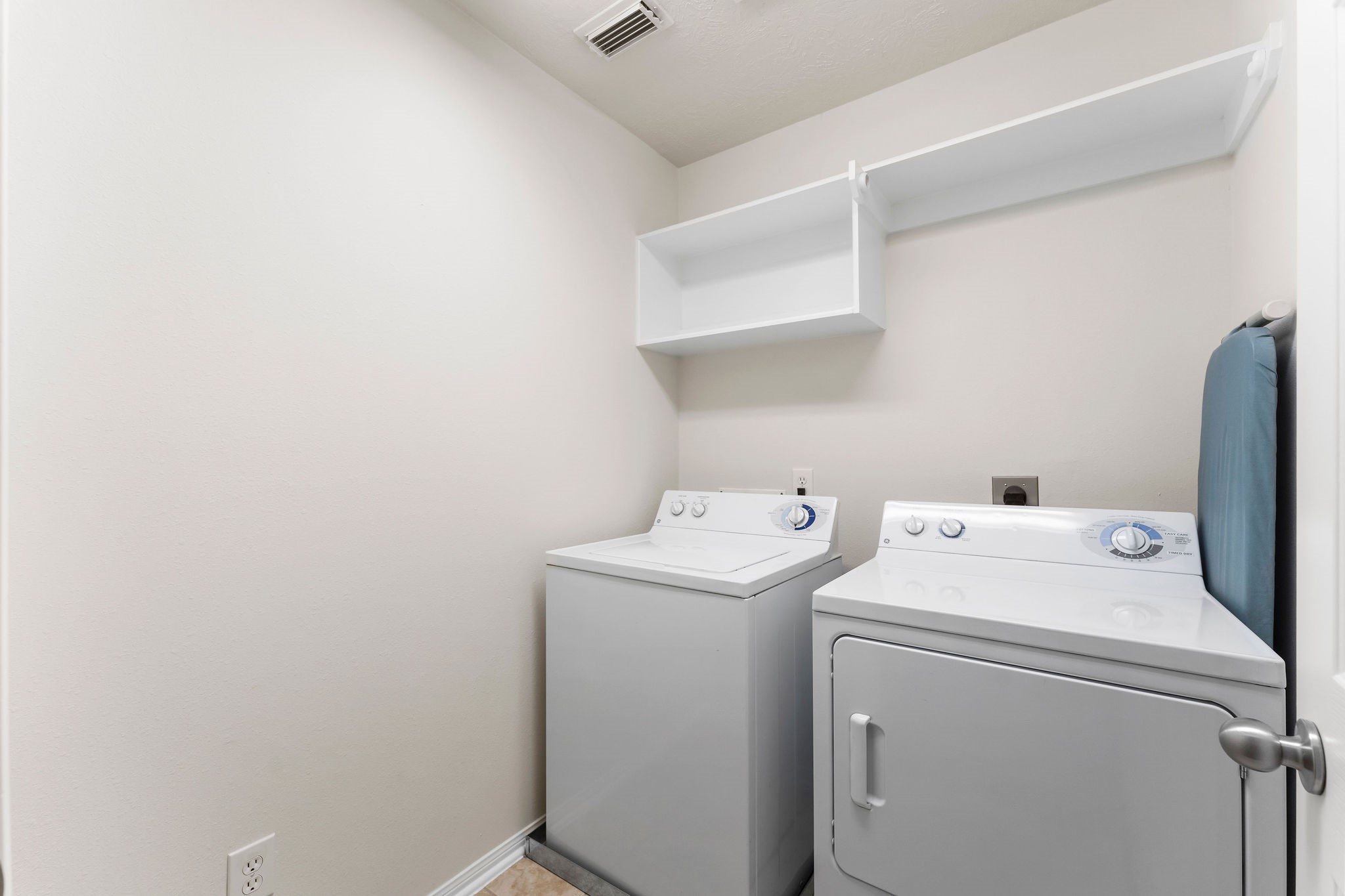 62 W Twinvale Loop Property Photo 17
