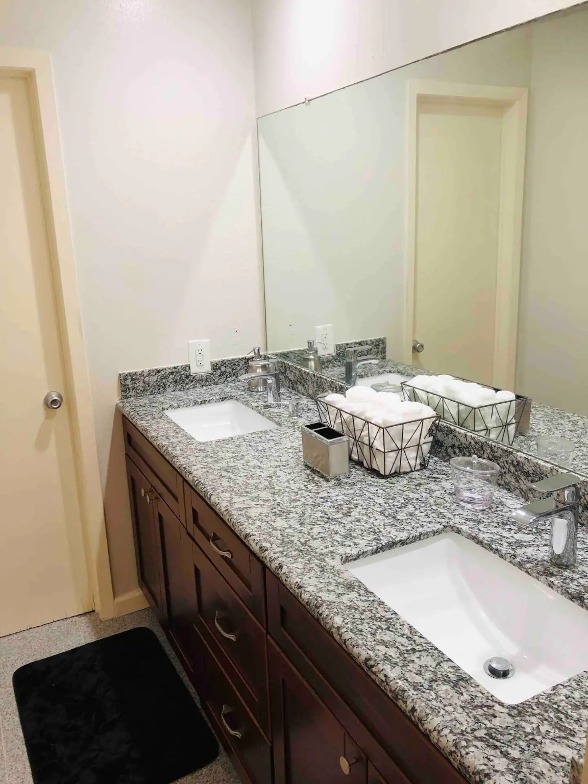 2507 37th Street Property Photo 17