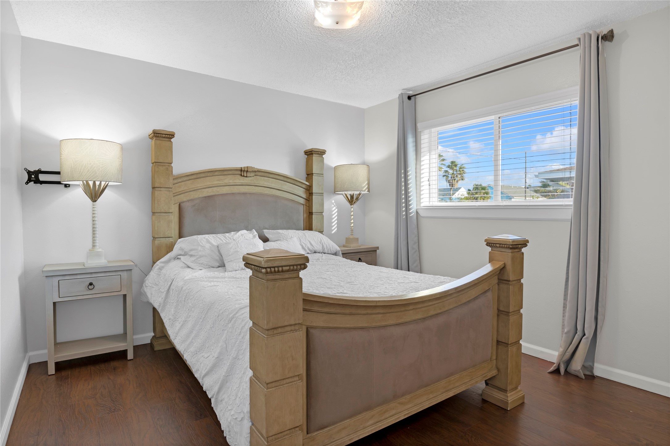 2507 37th Street Property Photo 18