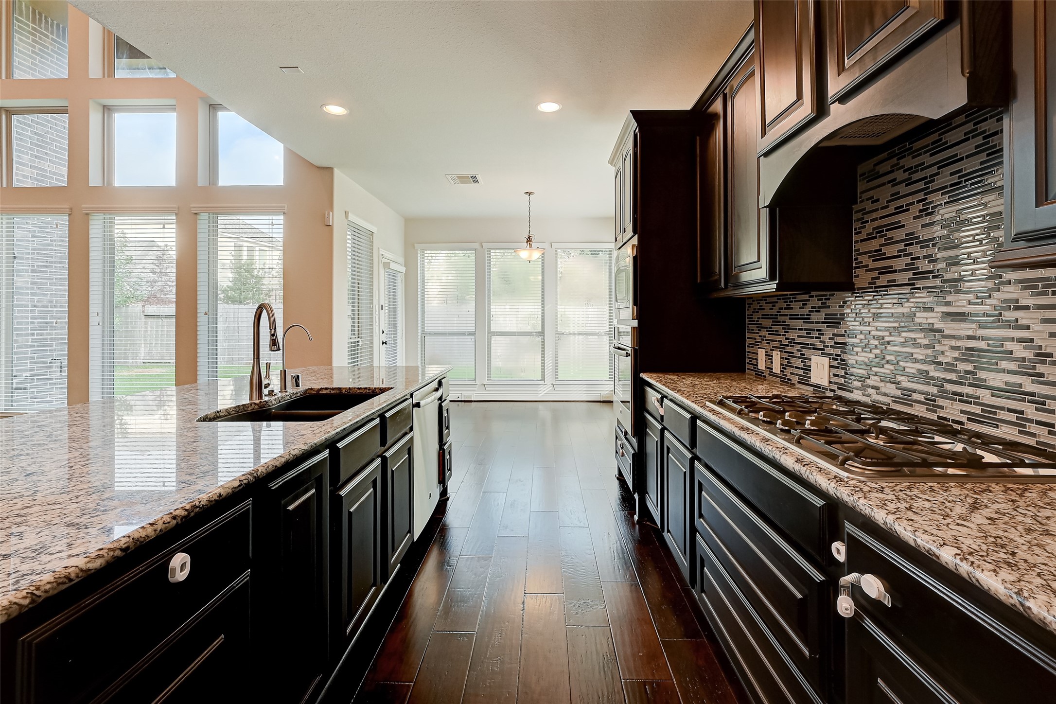 4006 Misty Waters Lane Property Photo 14