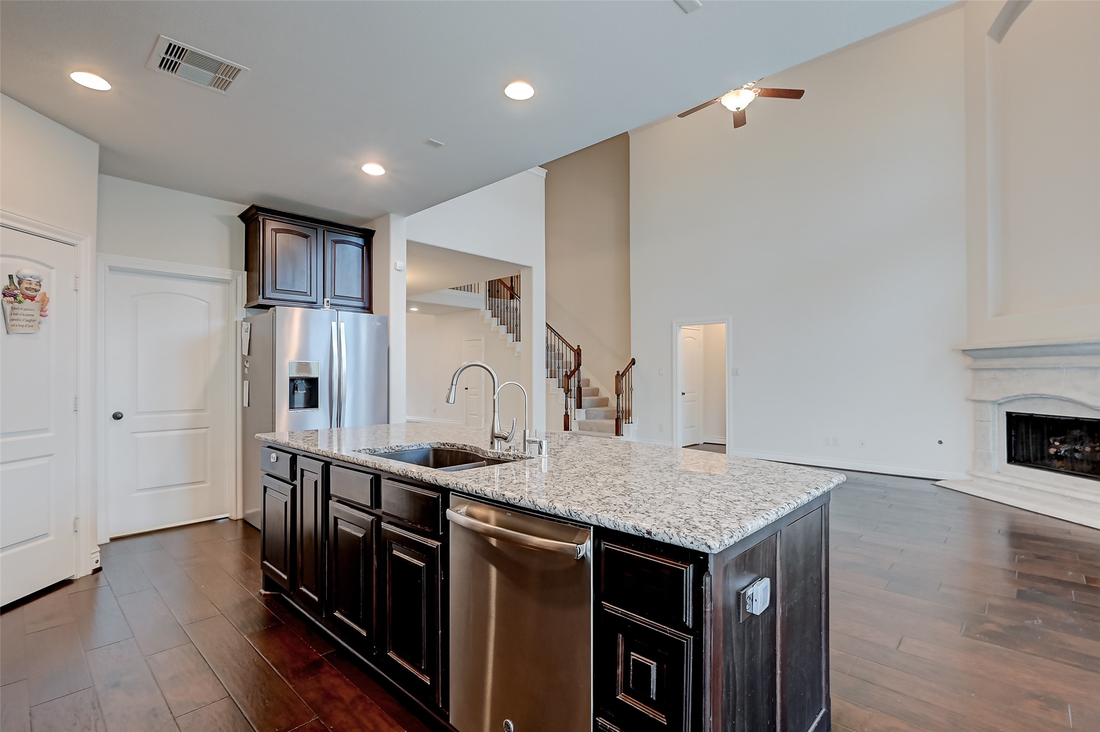 4006 Misty Waters Lane Property Photo 15