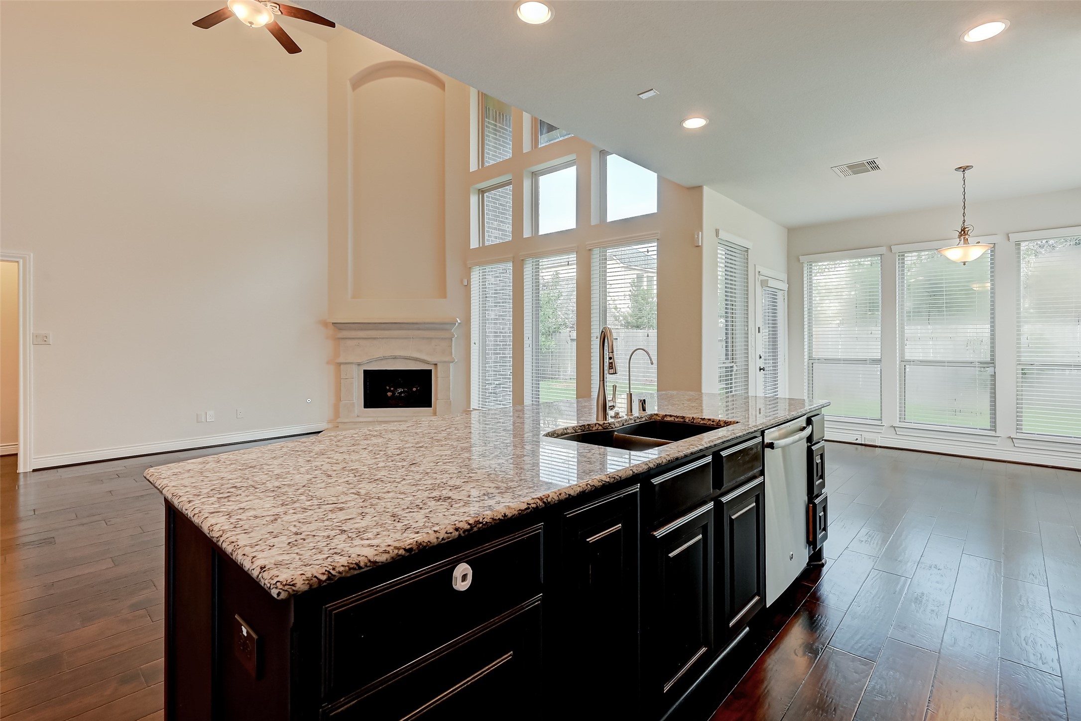 4006 Misty Waters Lane Property Photo 16