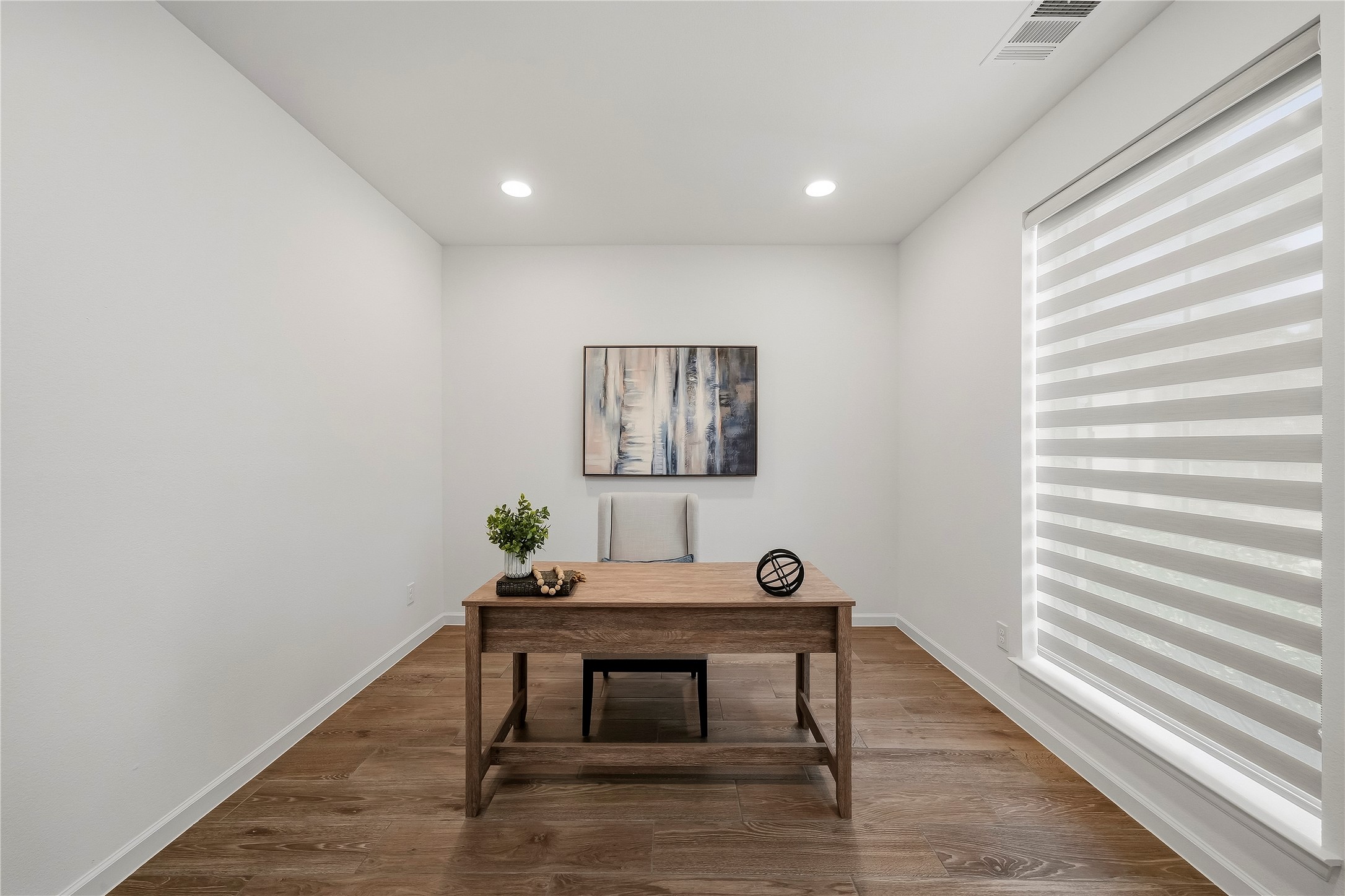 10606 Novy Grove Drive Property Photo 8