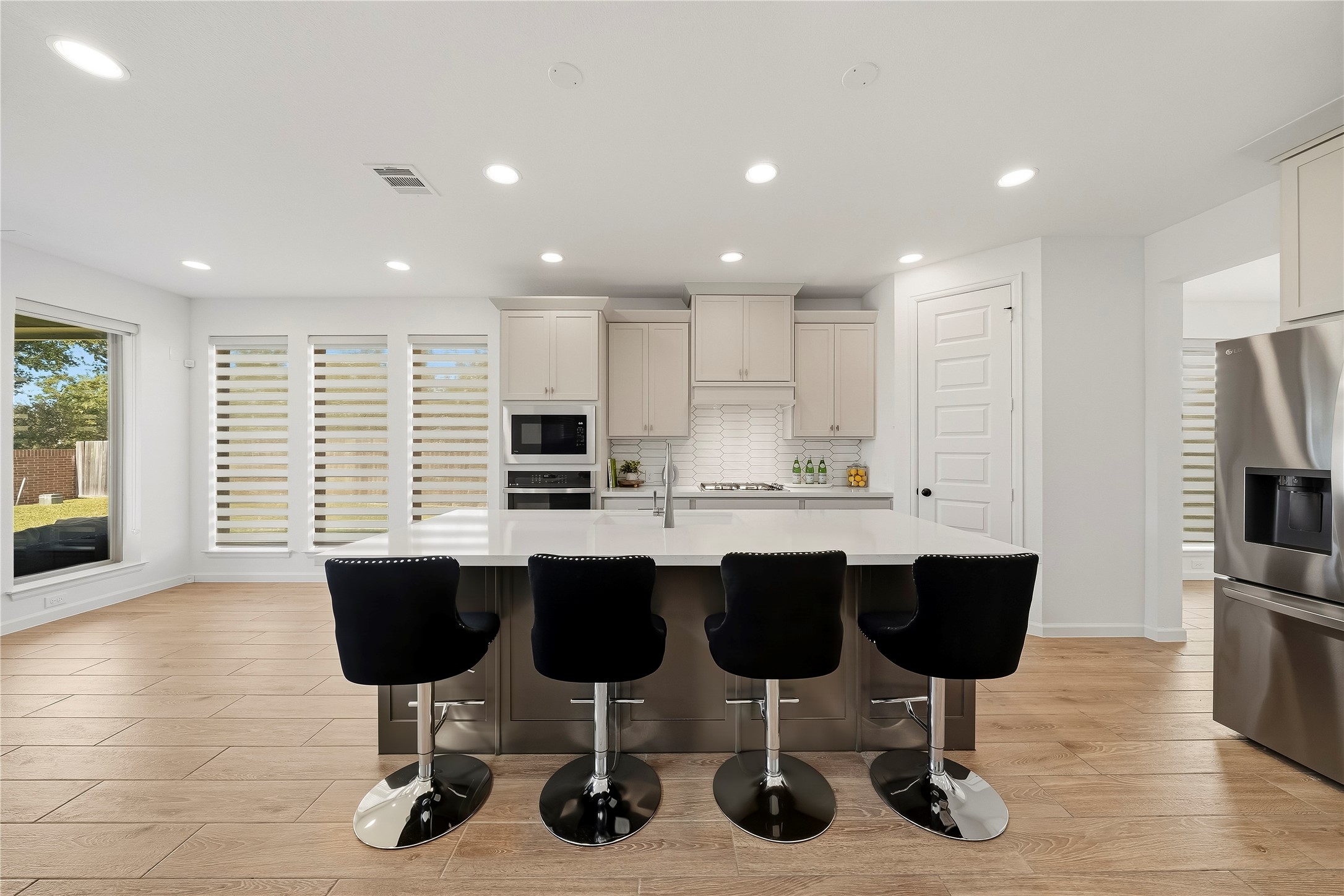 10606 Novy Grove Drive Property Photo 20