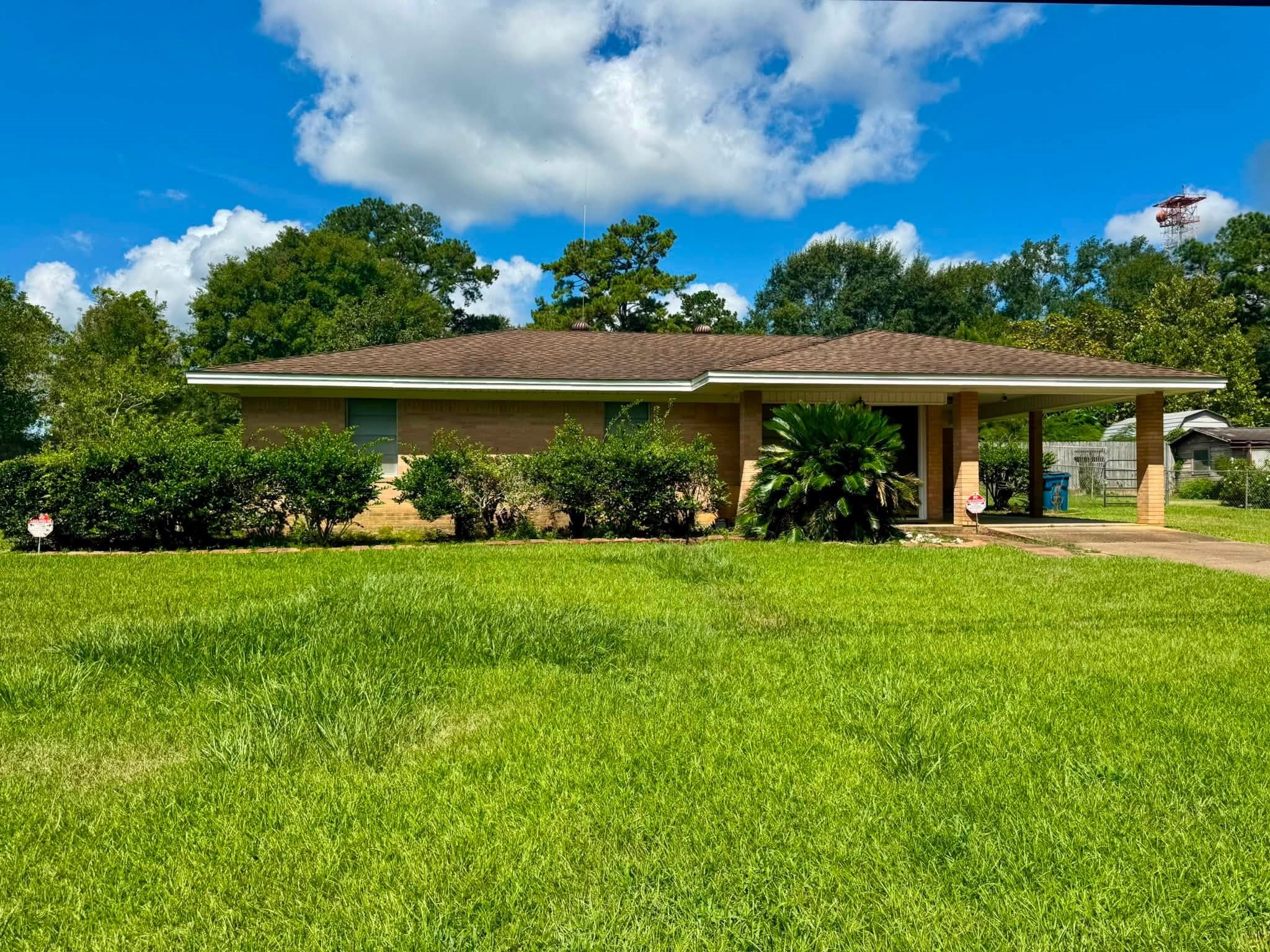 1815 Lee Miller Road Property Photo 1