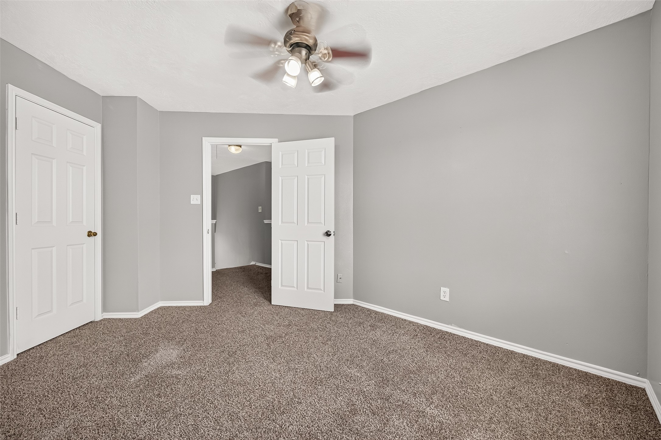 15103 Beechnut Street Property Photo 33