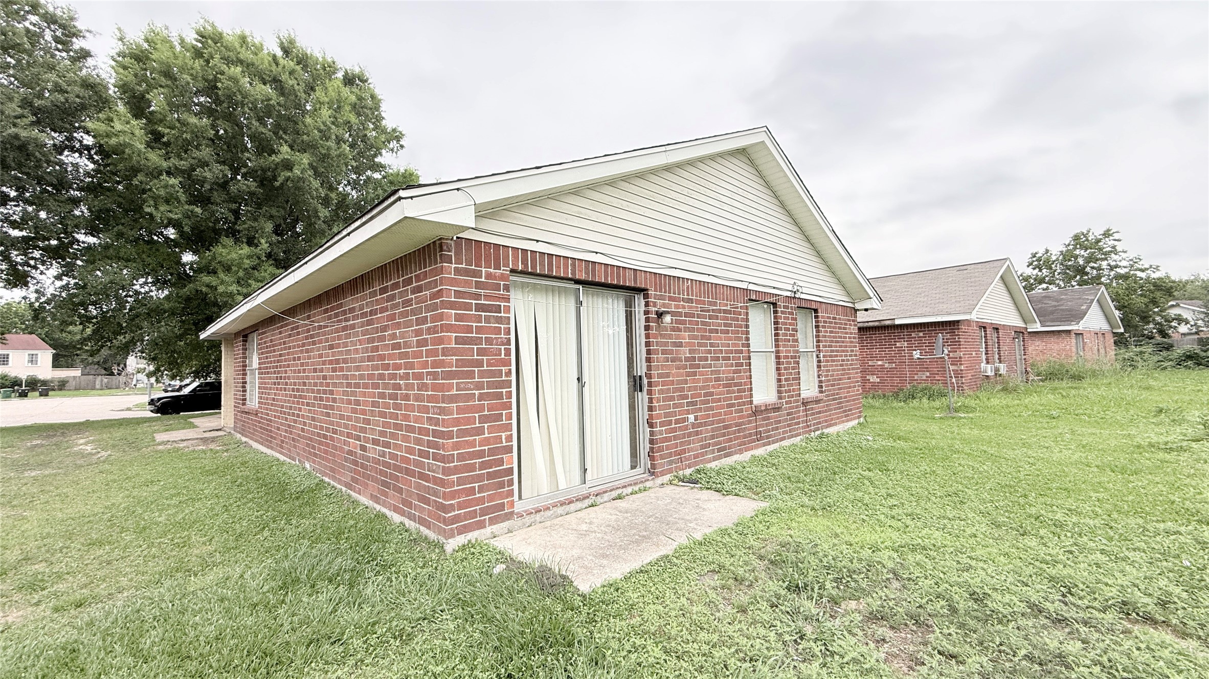 15821 Ridgecroft Road Property Photo 15