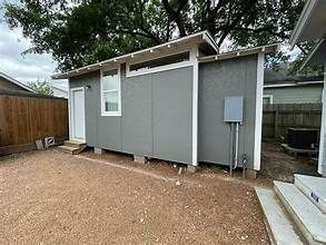 2118 1/2 Carter Street Property Photo 1