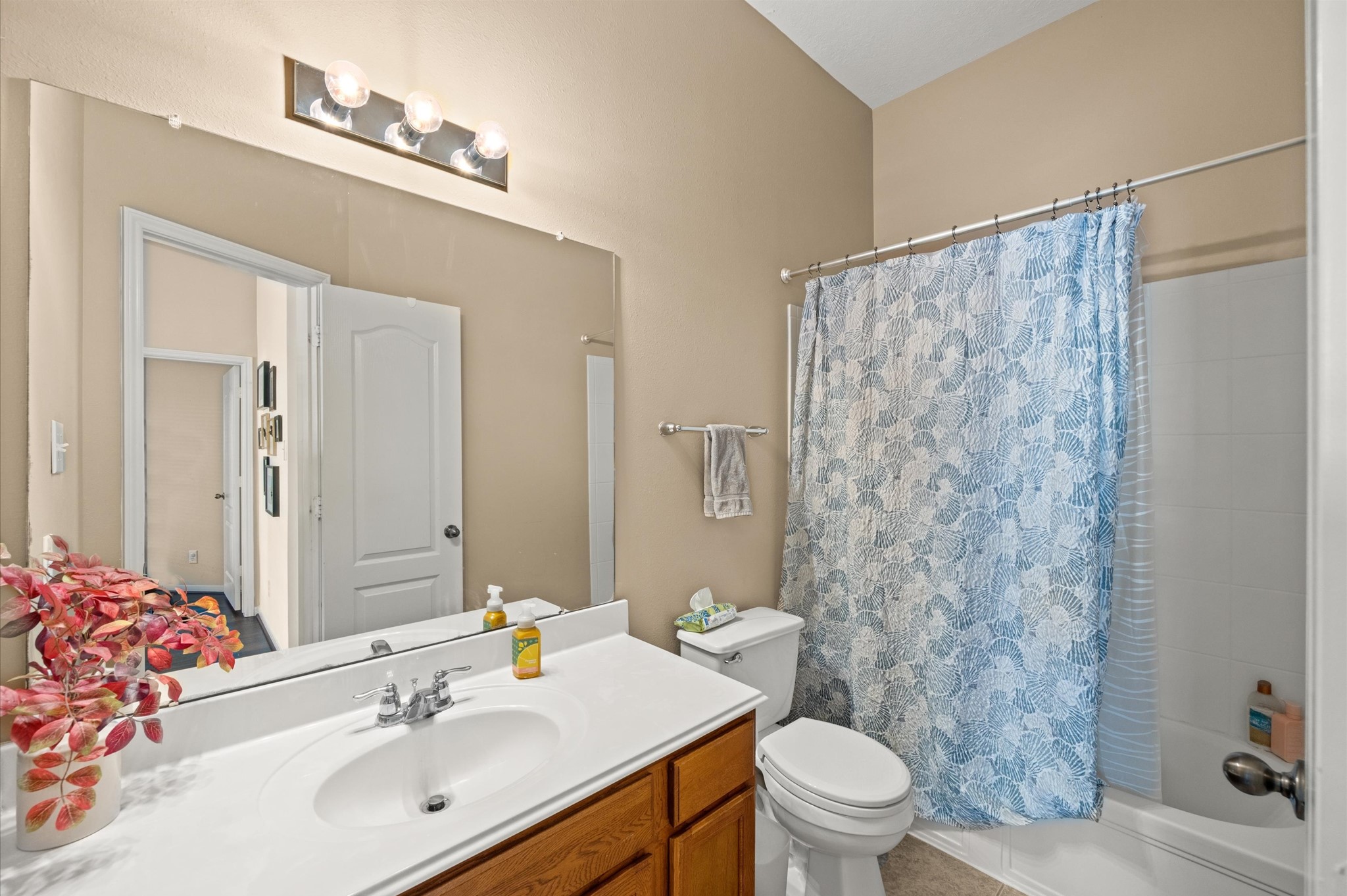 16106 Colt Springs Lane Property Photo 23