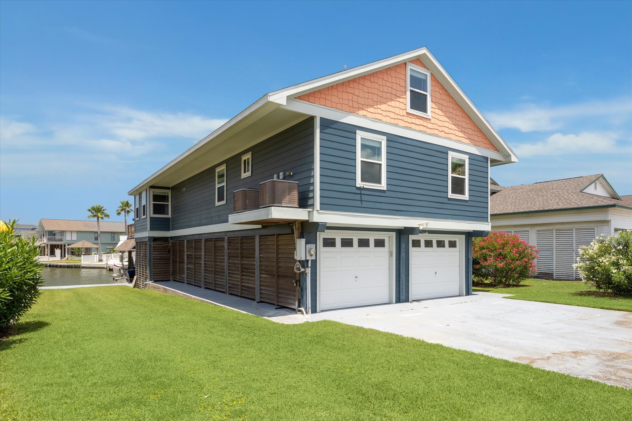 219 Bora Bora Drive Property Photo 2