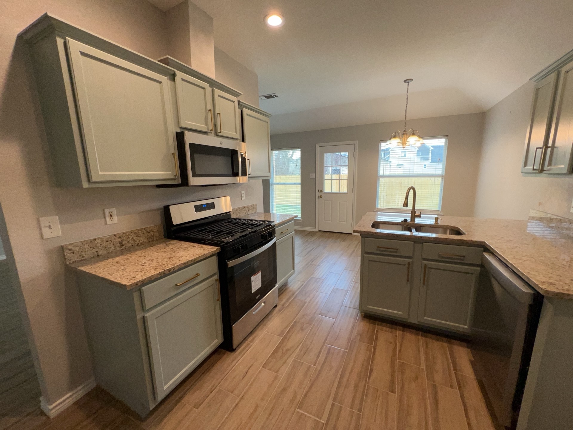 3634 Du Bois Street Property Photo 5