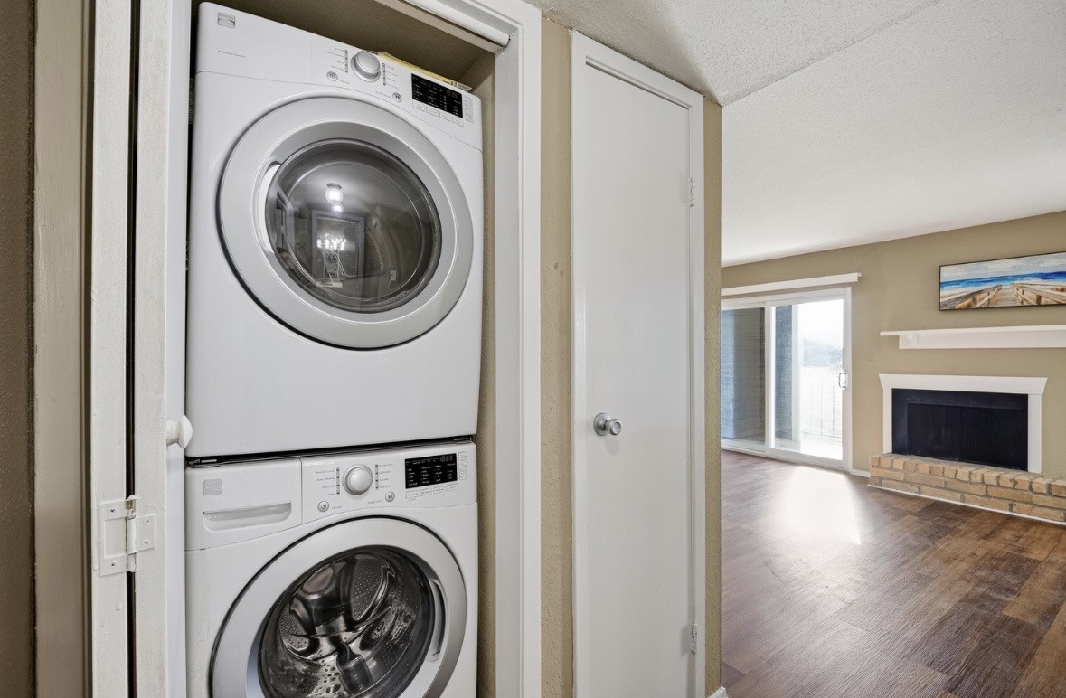 18511 Egret Bay Boulevard 312 Property Photo 9