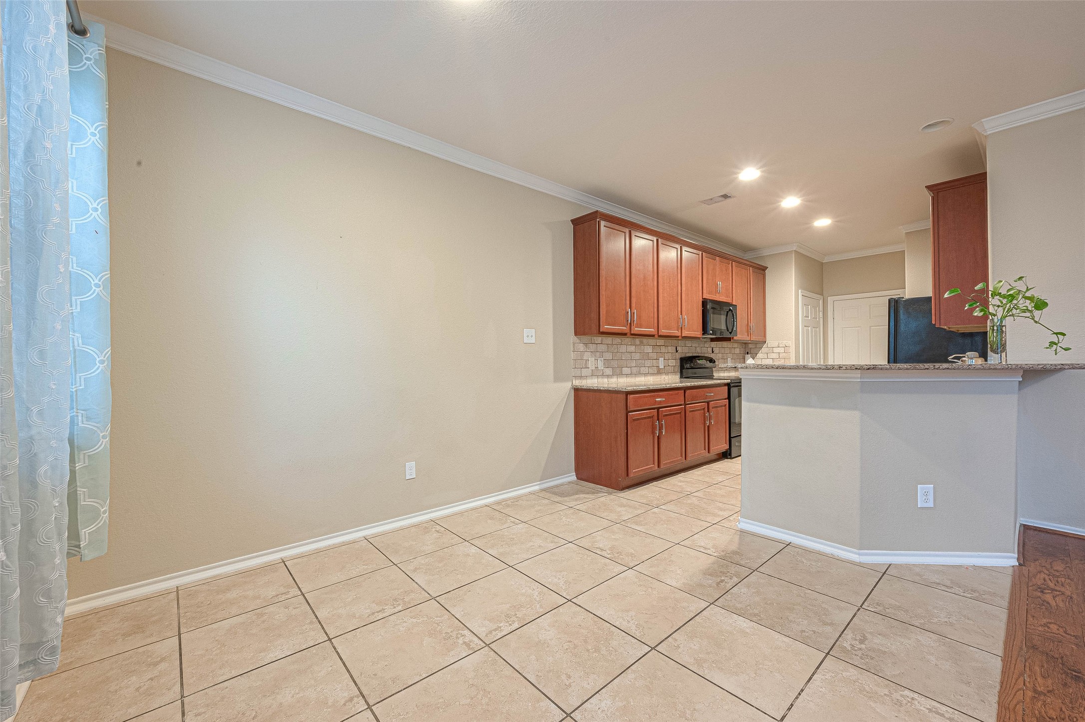 24630 Folkstone Circle Property Photo 12