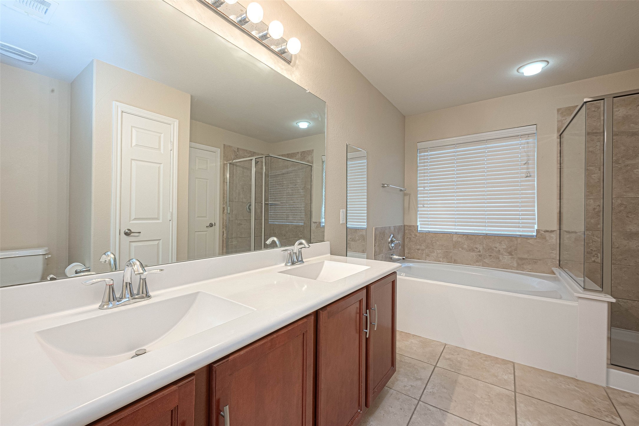 24630 Folkstone Circle Property Photo 22