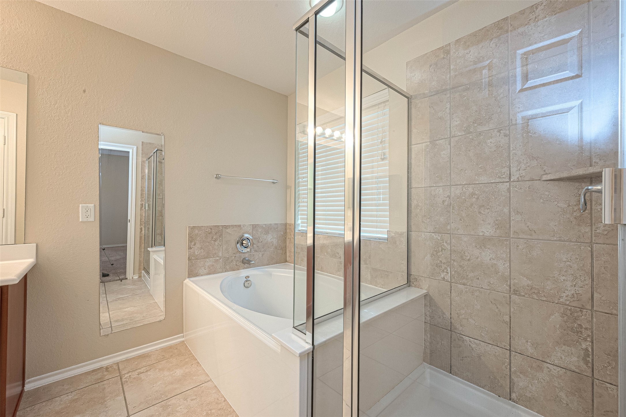 24630 Folkstone Circle Property Photo 24