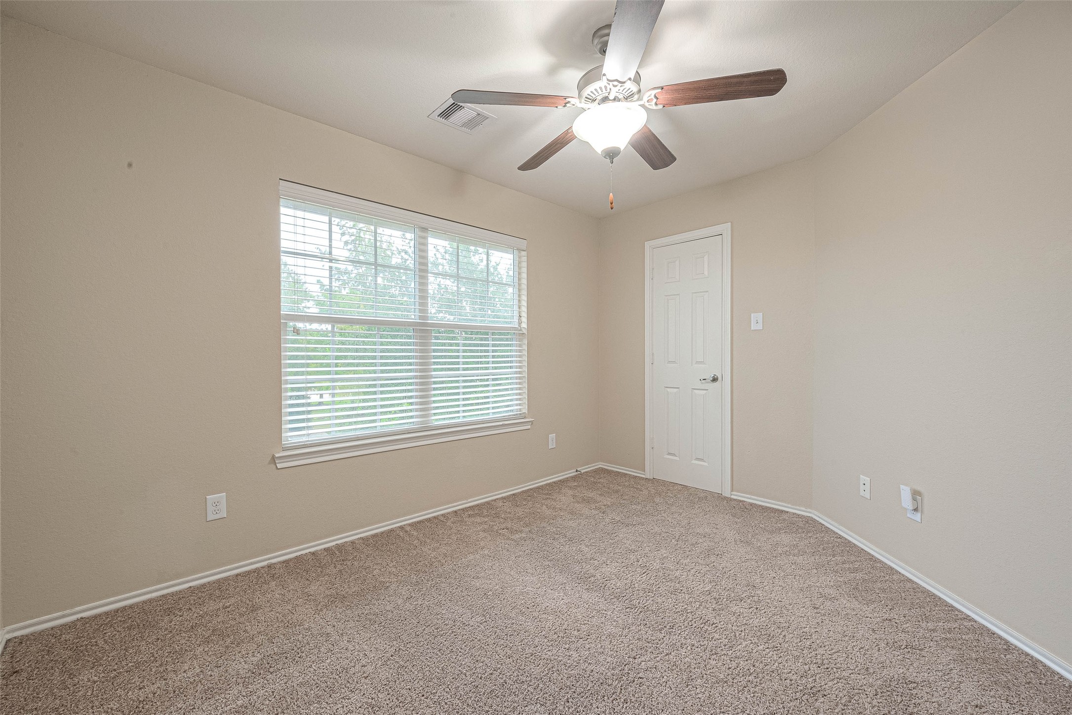 24630 Folkstone Circle Property Photo 28