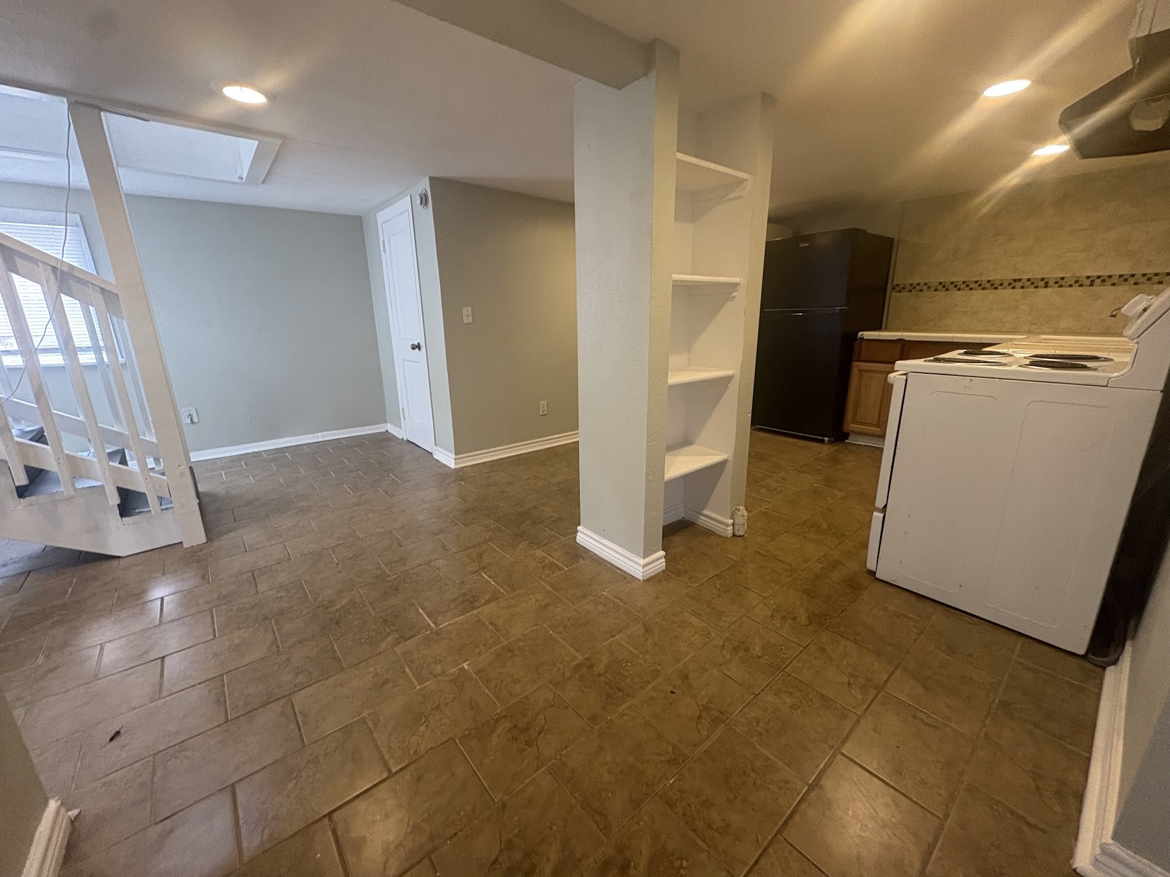 2205 33rd Street Rear Property Photo 3
