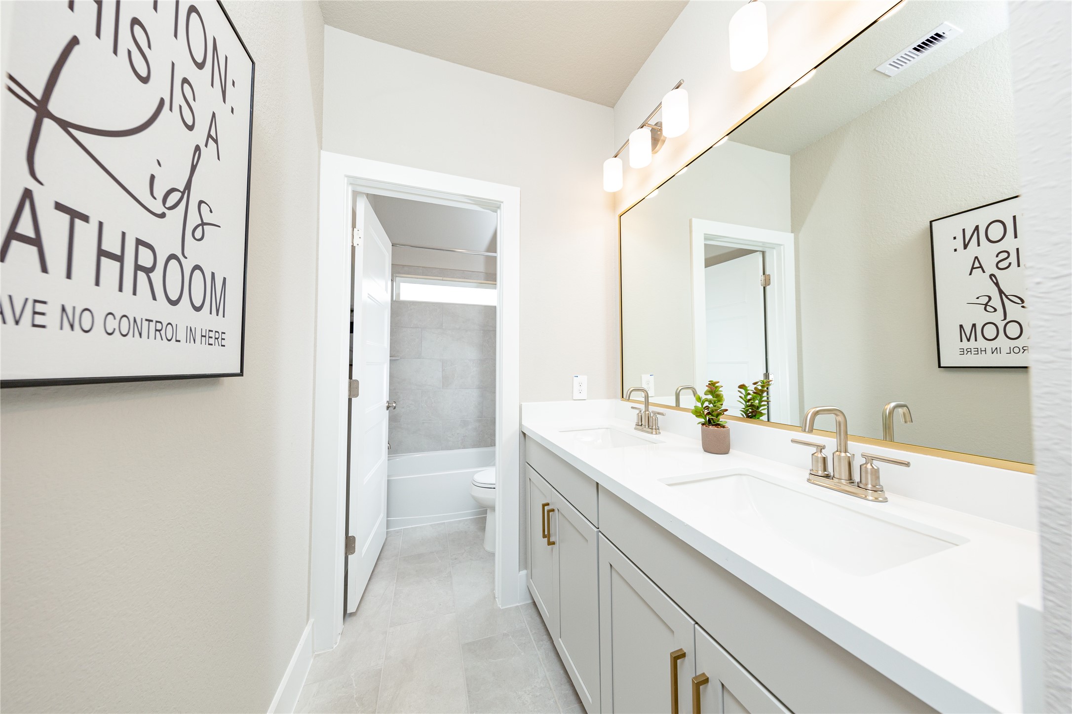 20518 Bronco Ridge Drive Property Photo 8