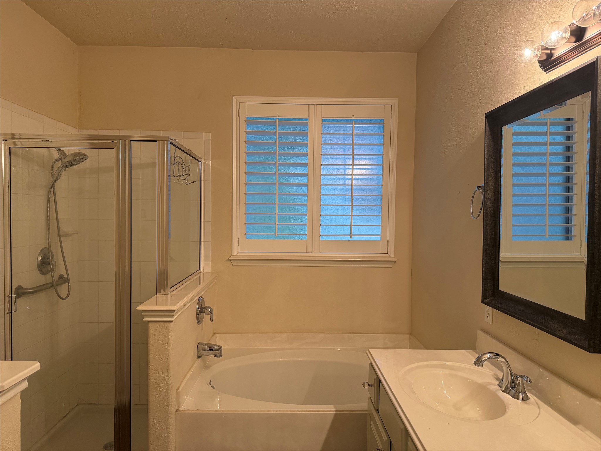 17522 Durham Ridge Lane Property Photo 8