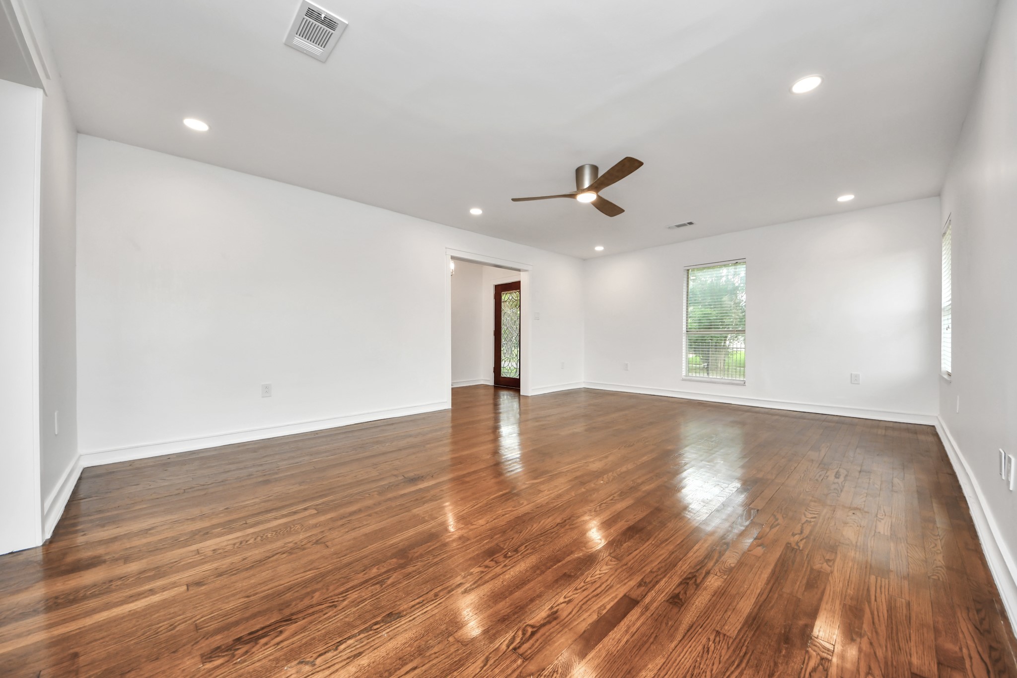 1403 Munger Street Property Photo 12