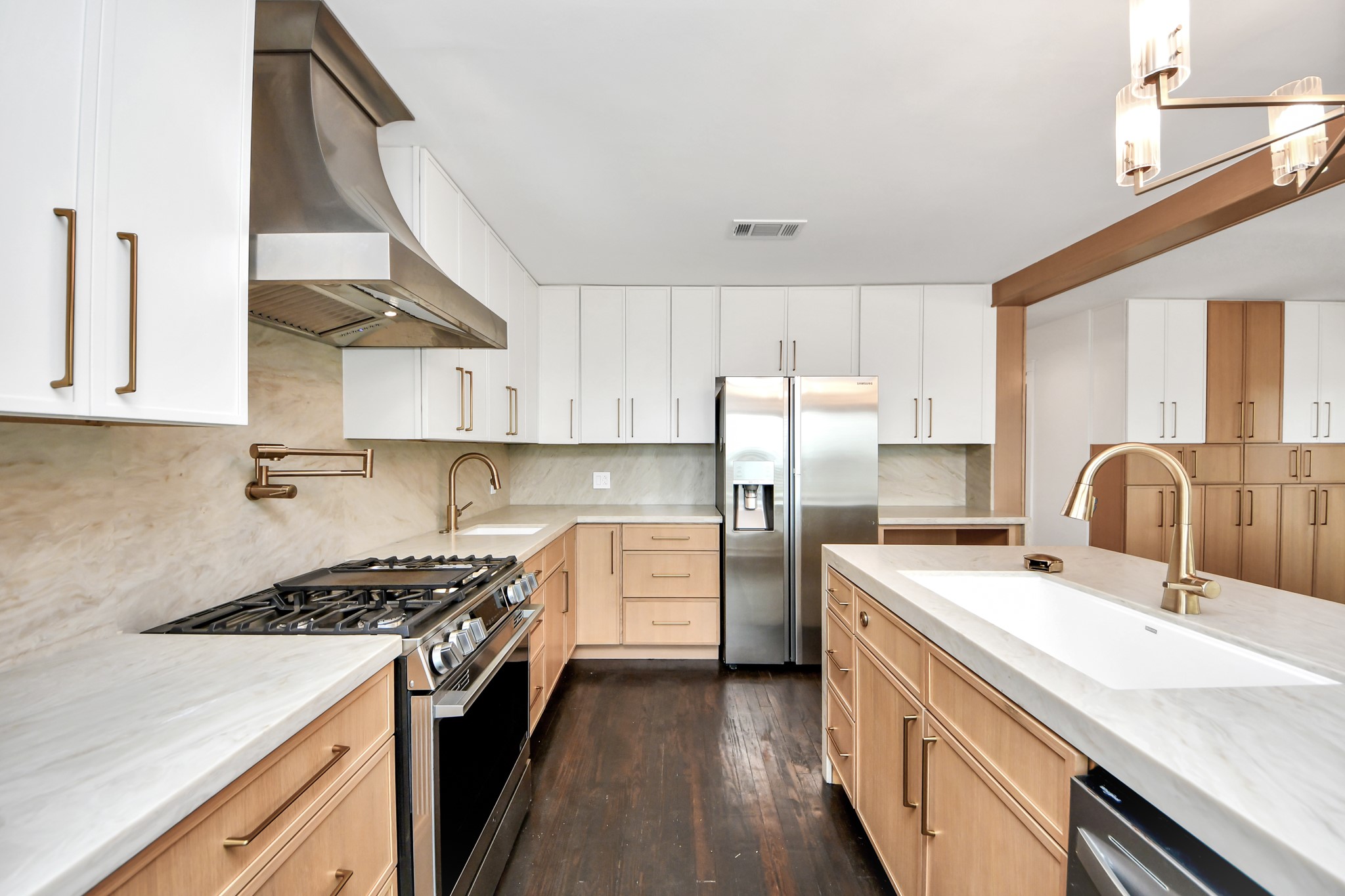 1403 Munger Street Property Photo 24