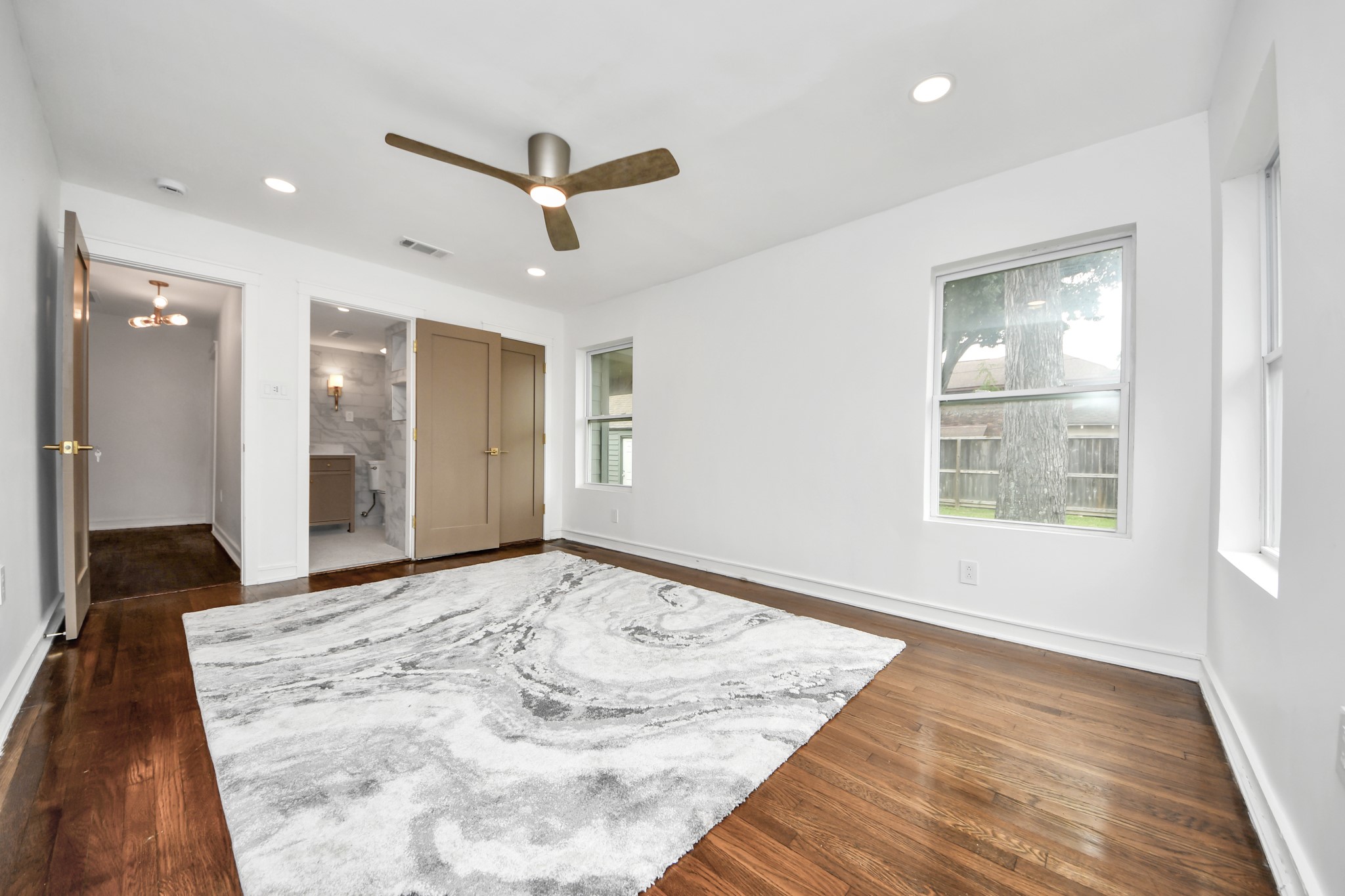 1403 Munger Street Property Photo 29