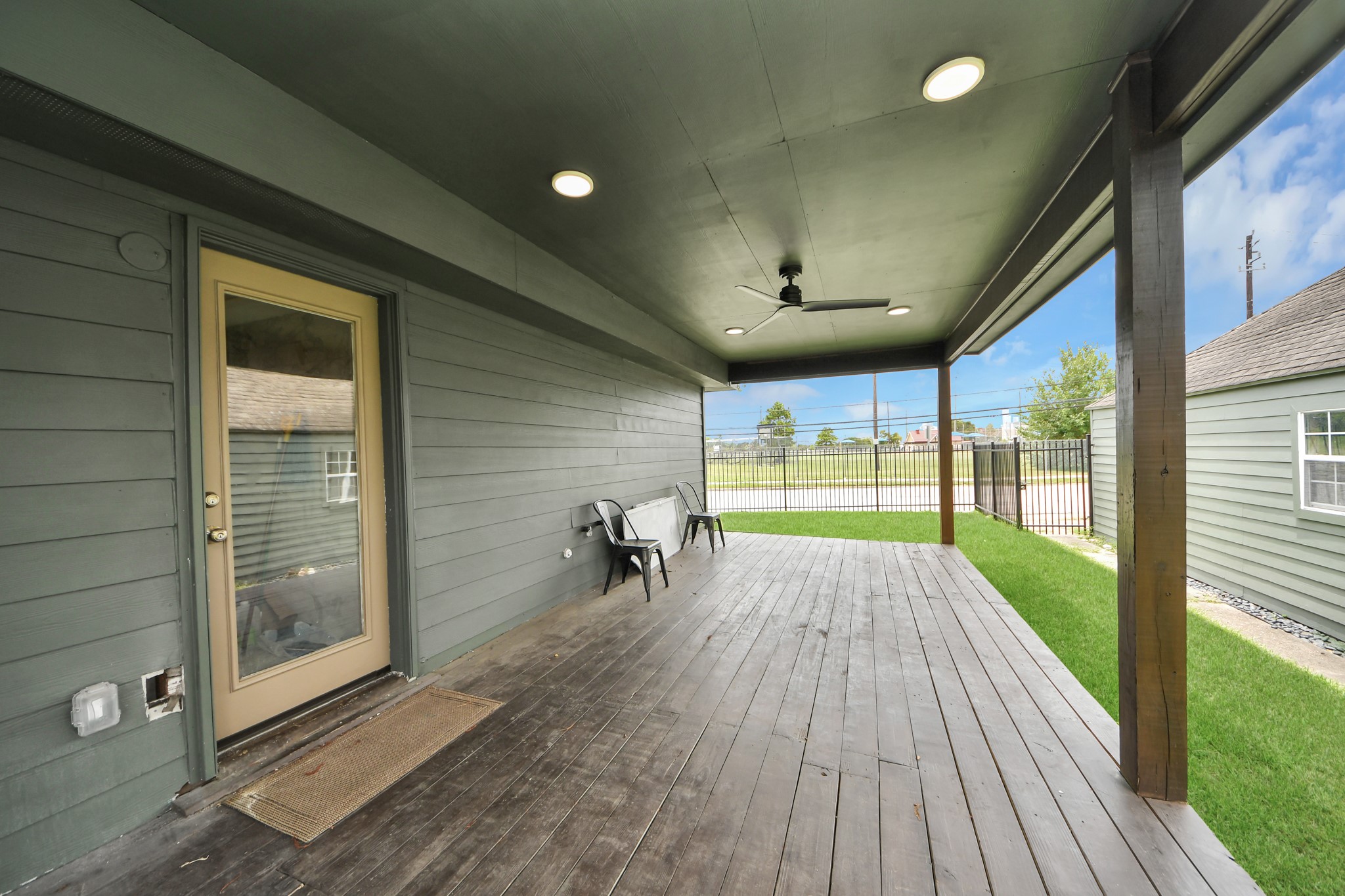 1403 Munger Street Property Photo 44