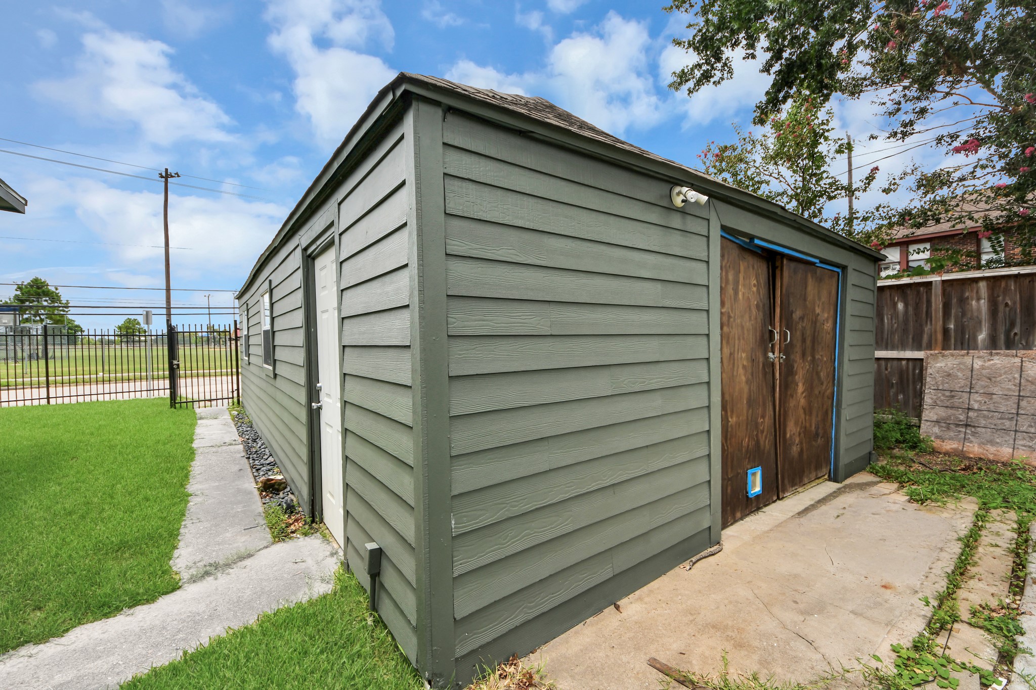 1403 Munger Street Property Photo 47