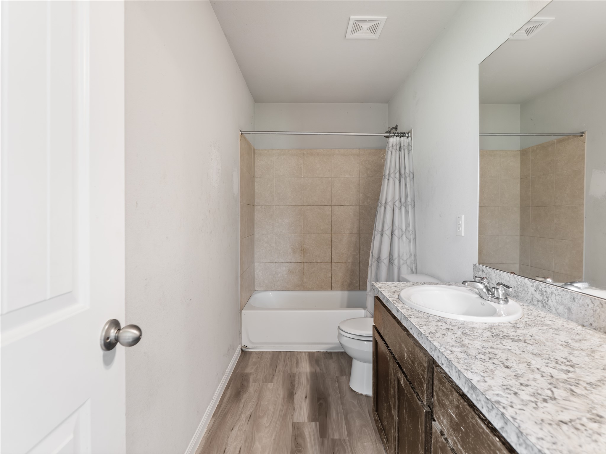 1509 Avenue A Property Photo 5