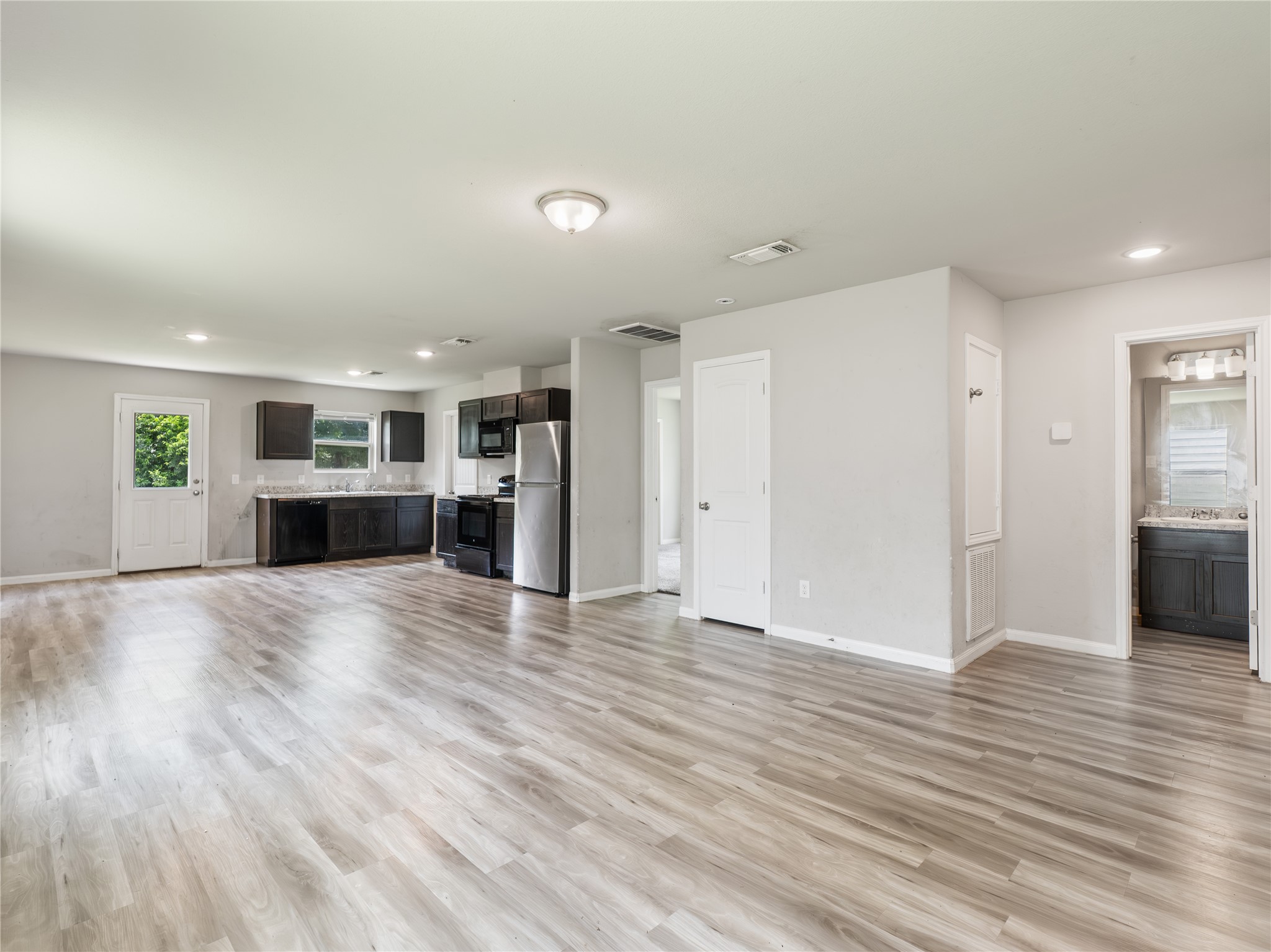 1509 Avenue A Property Photo 18