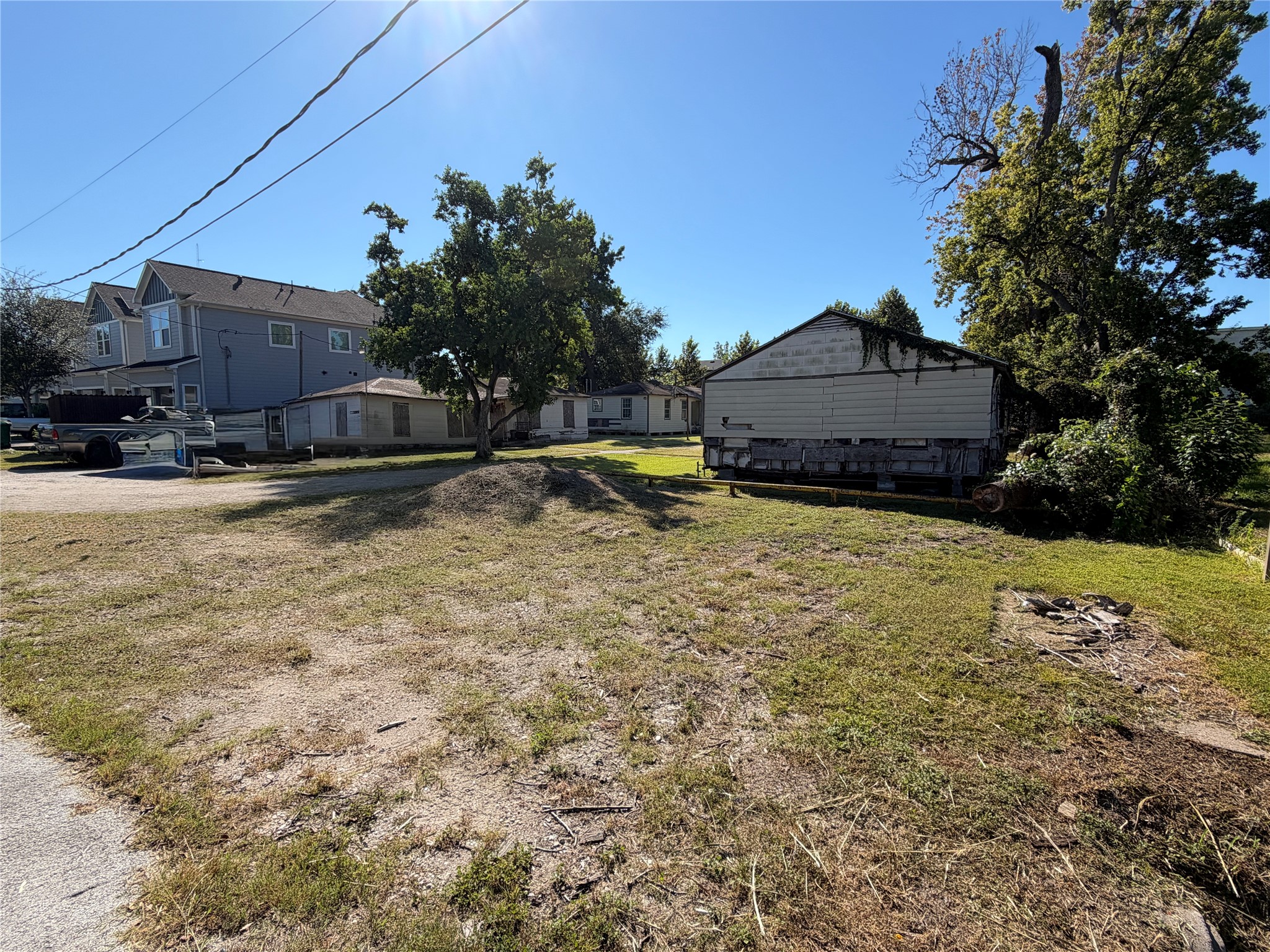 511 Marcella Street Property Photo 4