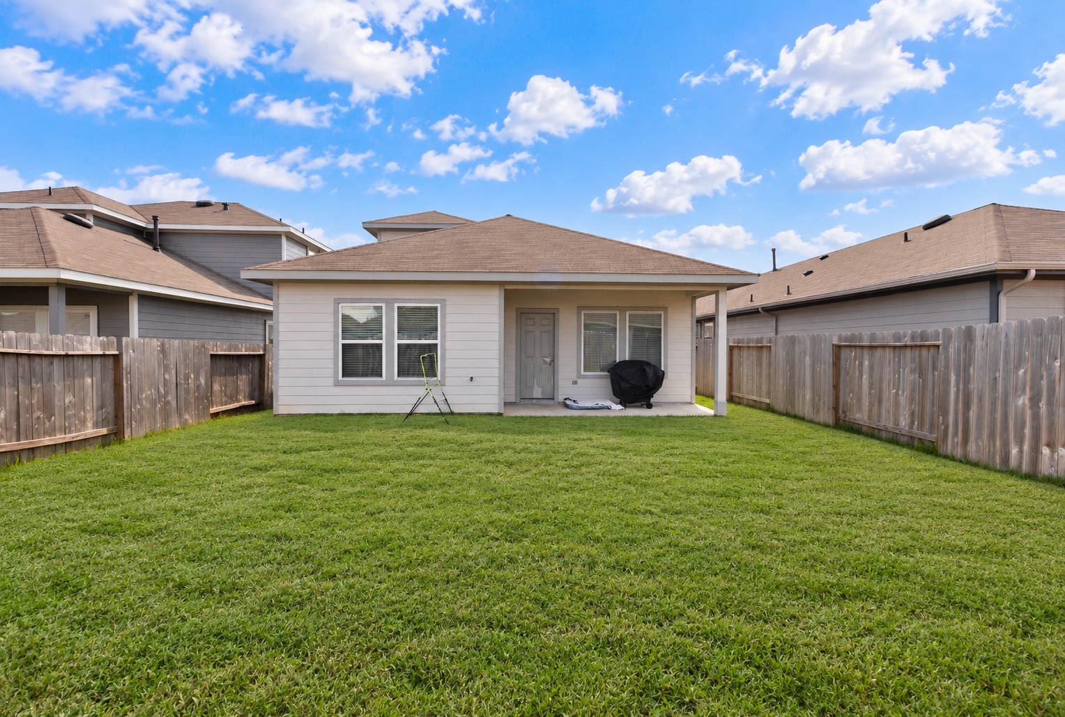 23703 Silver Concord Drive Property Photo 4