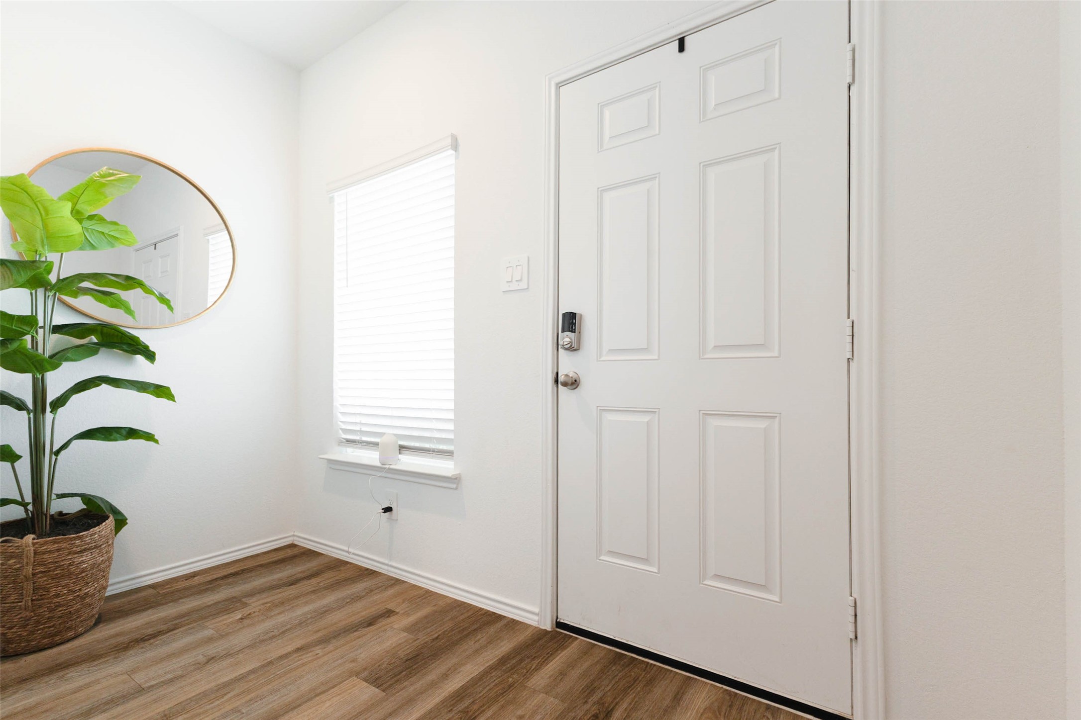 23703 Silver Concord Drive Property Photo 5