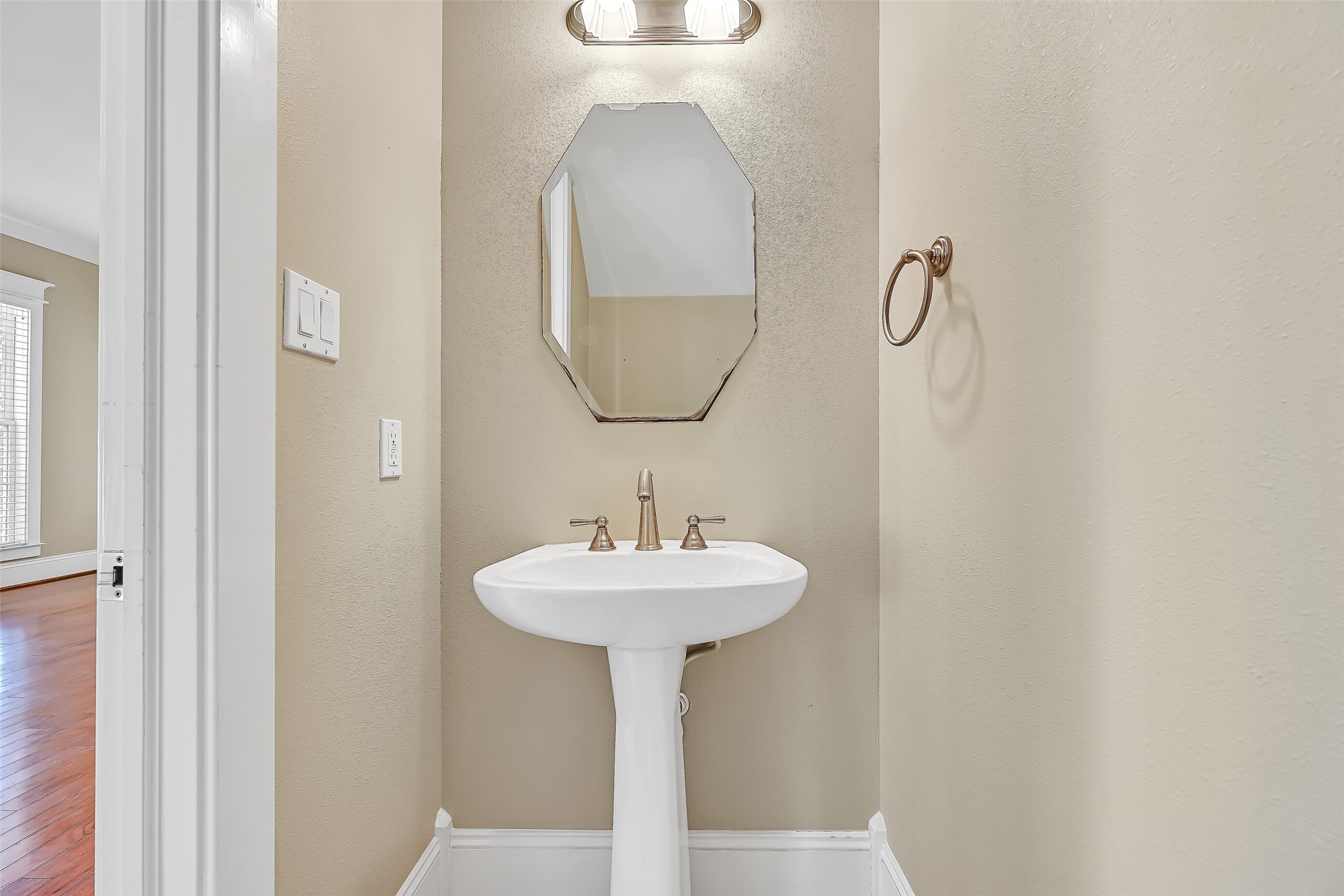 6 Barque Lane Property Photo 12