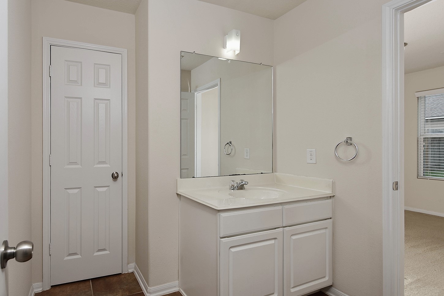 9960 Hyacinth Way Property Photo 8