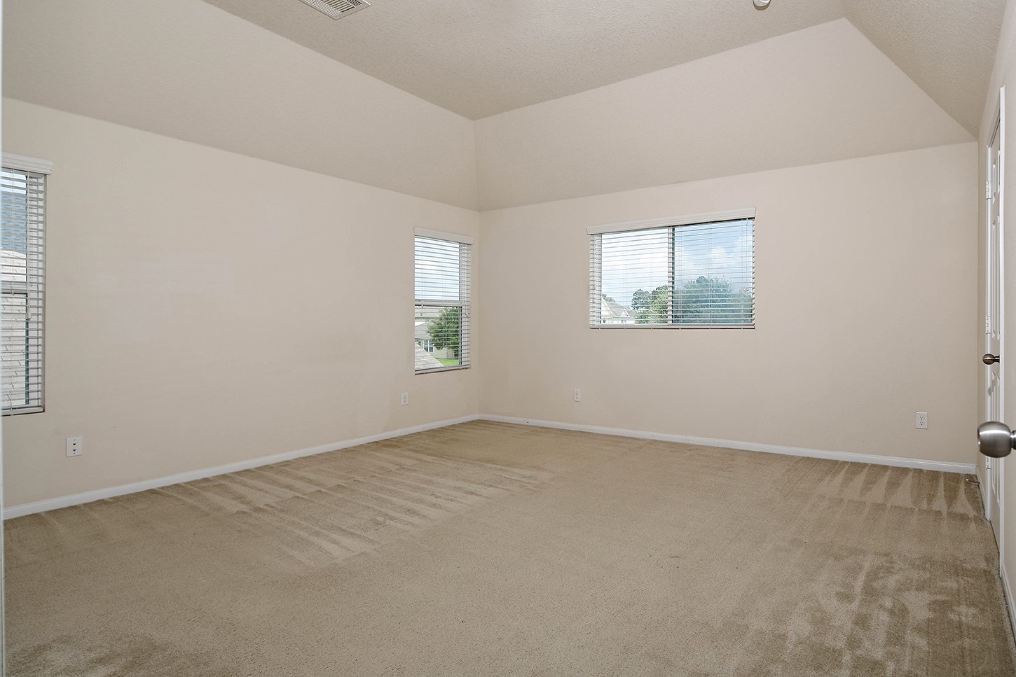 9960 Hyacinth Way Property Photo 15