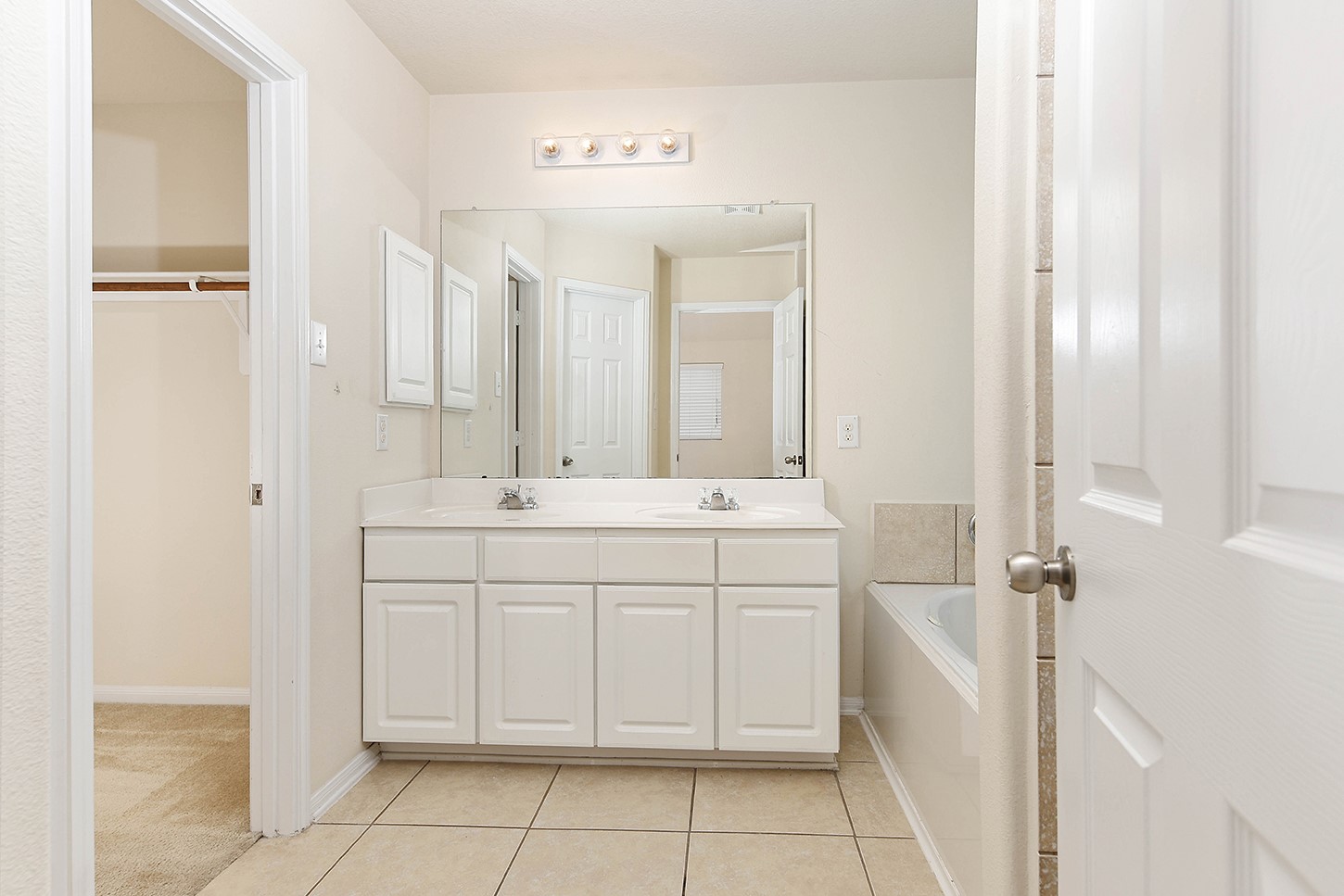 9960 Hyacinth Way Property Photo 17
