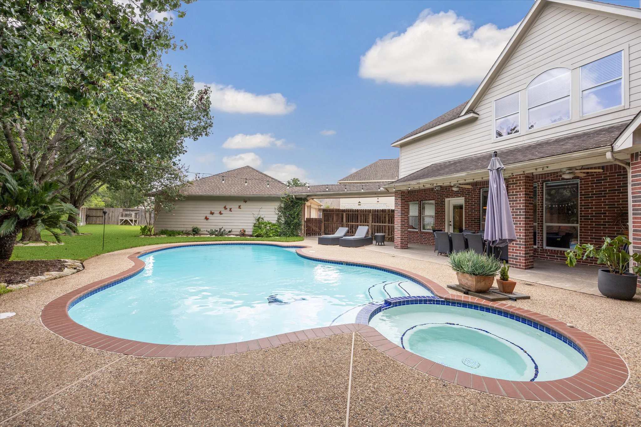21526 Ivy Blossom Lane Property Photo 3