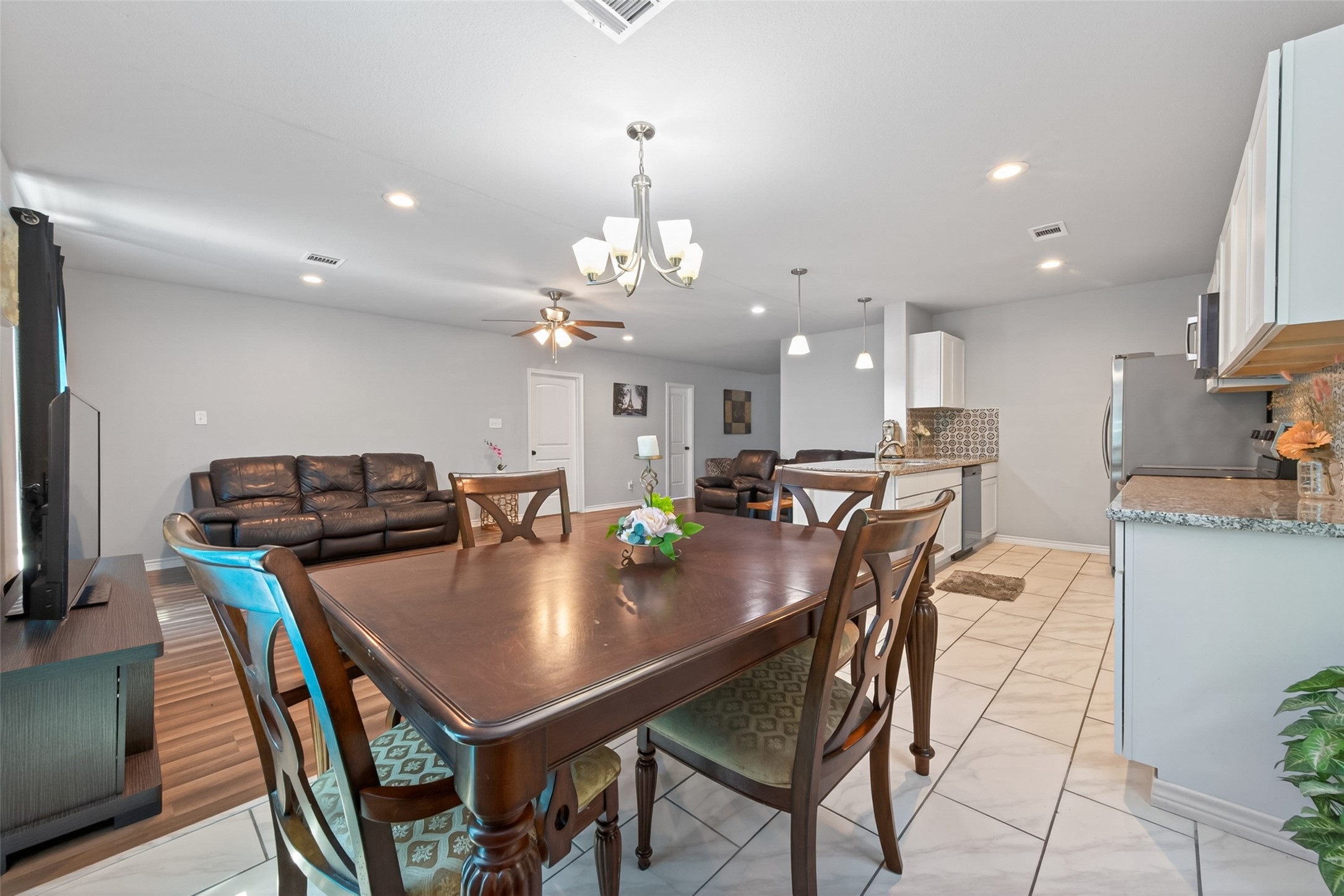 11853 Doty Drive Property Photo 14