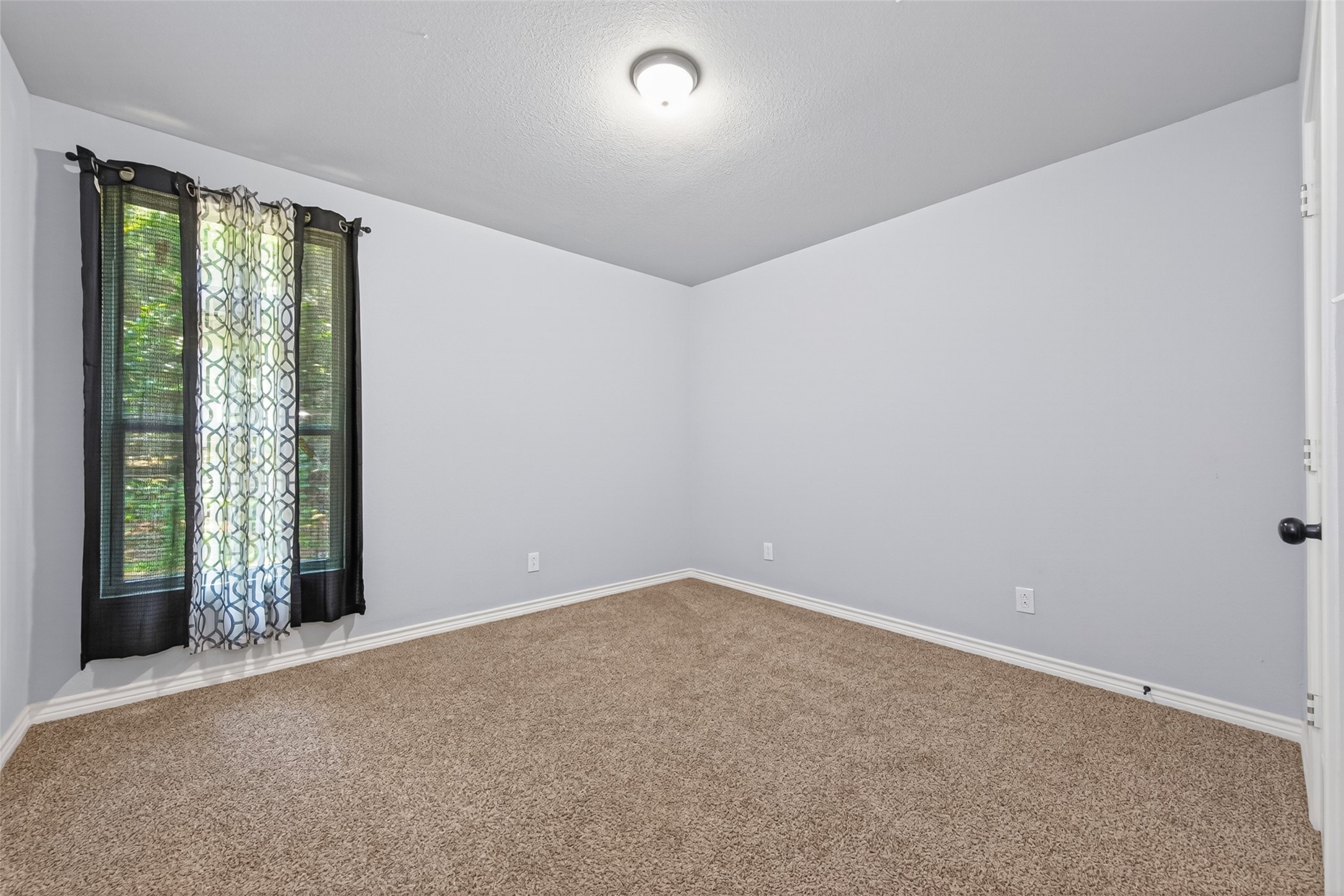11853 Doty Drive Property Photo 16