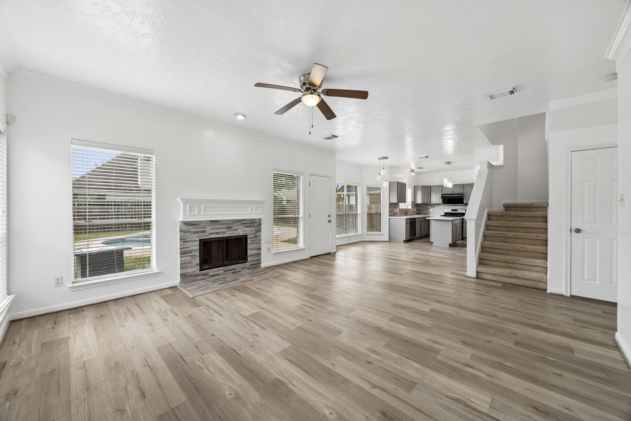 12206 Meadow Park Court Property Photo 2