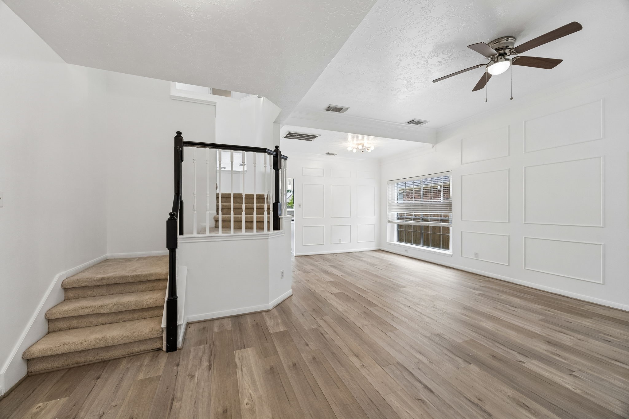 12206 Meadow Park Court Property Photo 13
