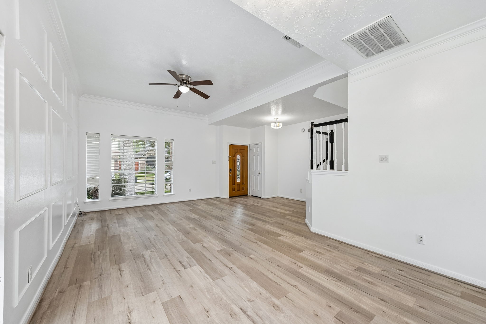 12206 Meadow Park Court Property Photo 14