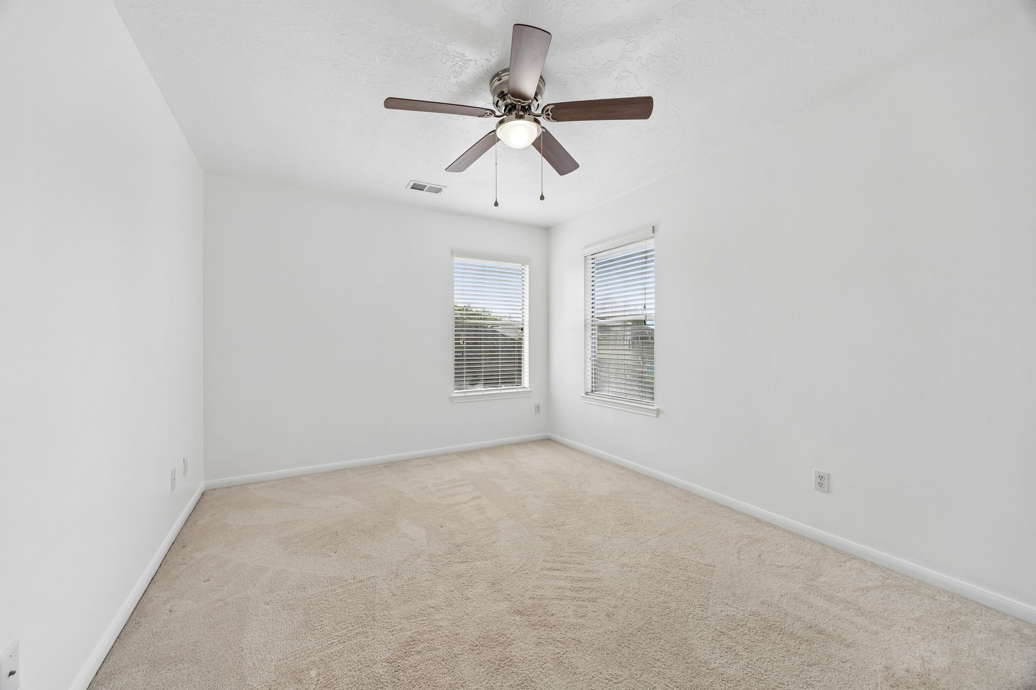 12206 Meadow Park Court Property Photo 26